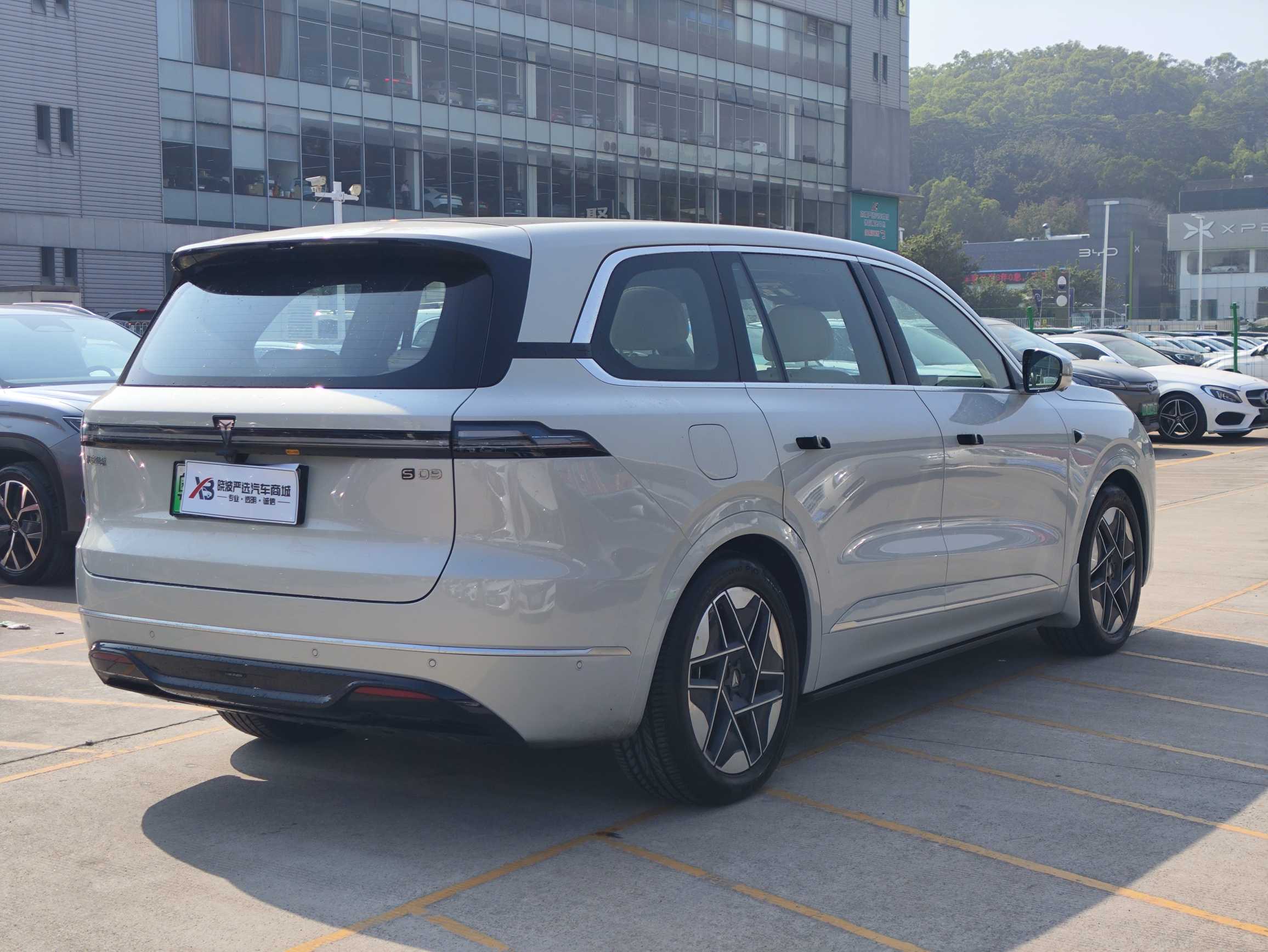 Deepal S09 2025 car image #7