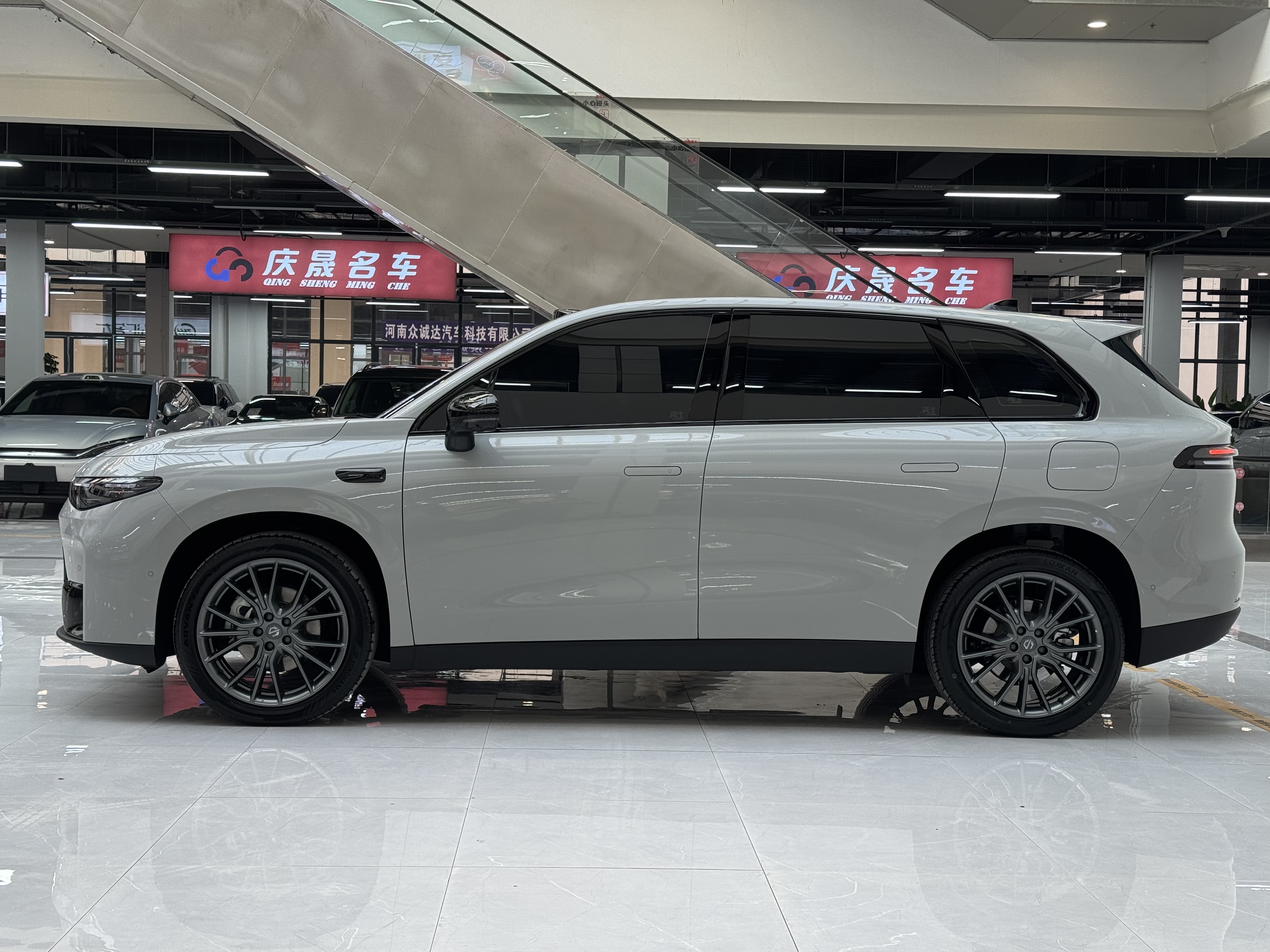 零跑汽车 零跑C10 2025 汽车图片 #7