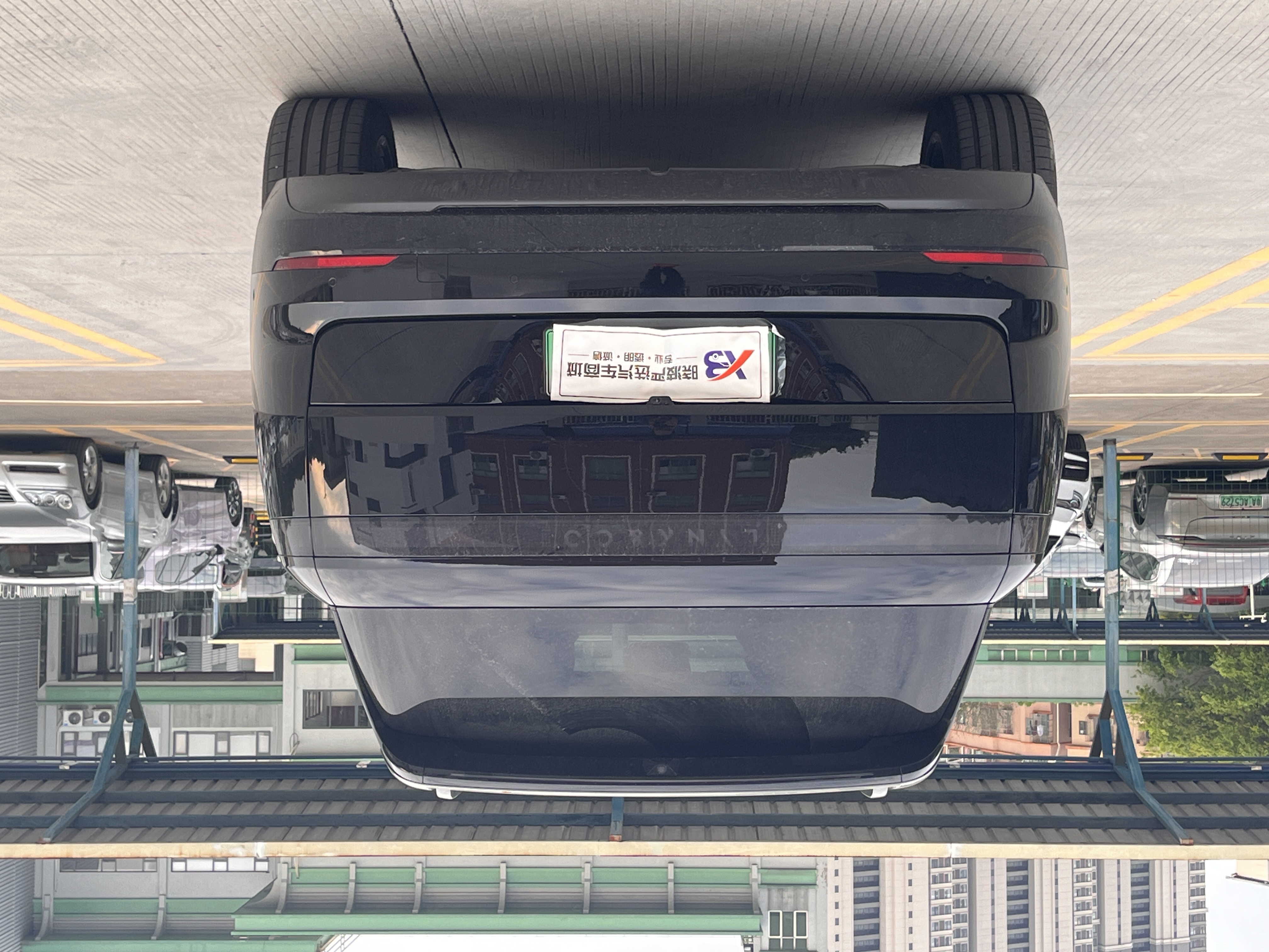 Lynk & Co 900 2025 car image #7