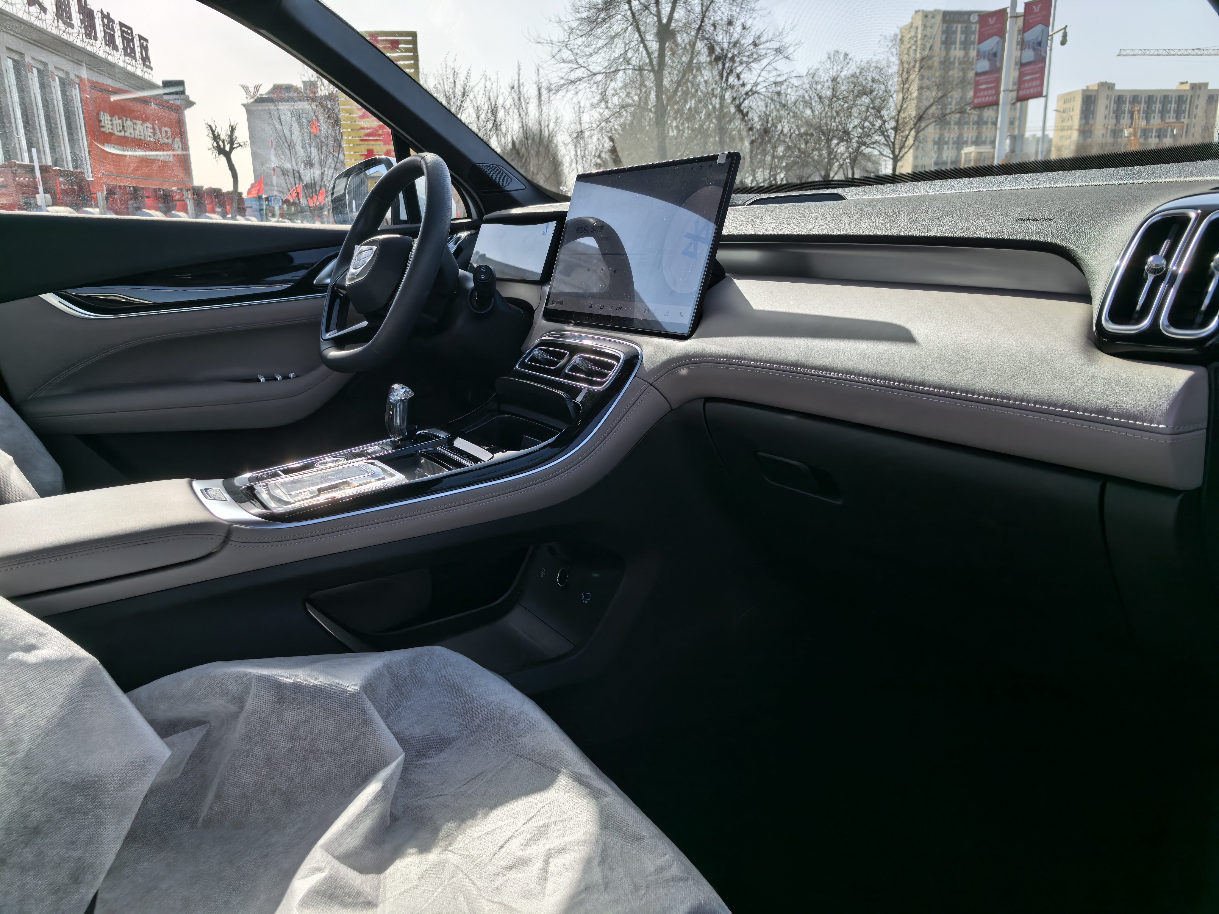 GEELY Boyue L 2026 car image #7