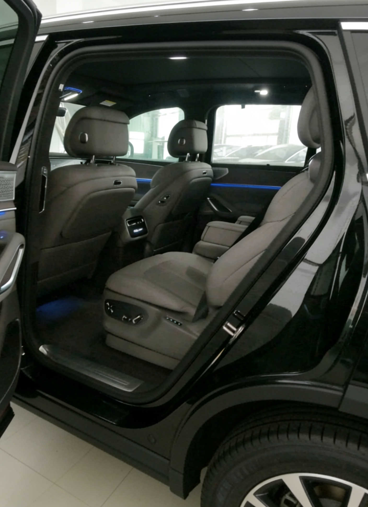 Denza N9 2025 immagine di auto #7