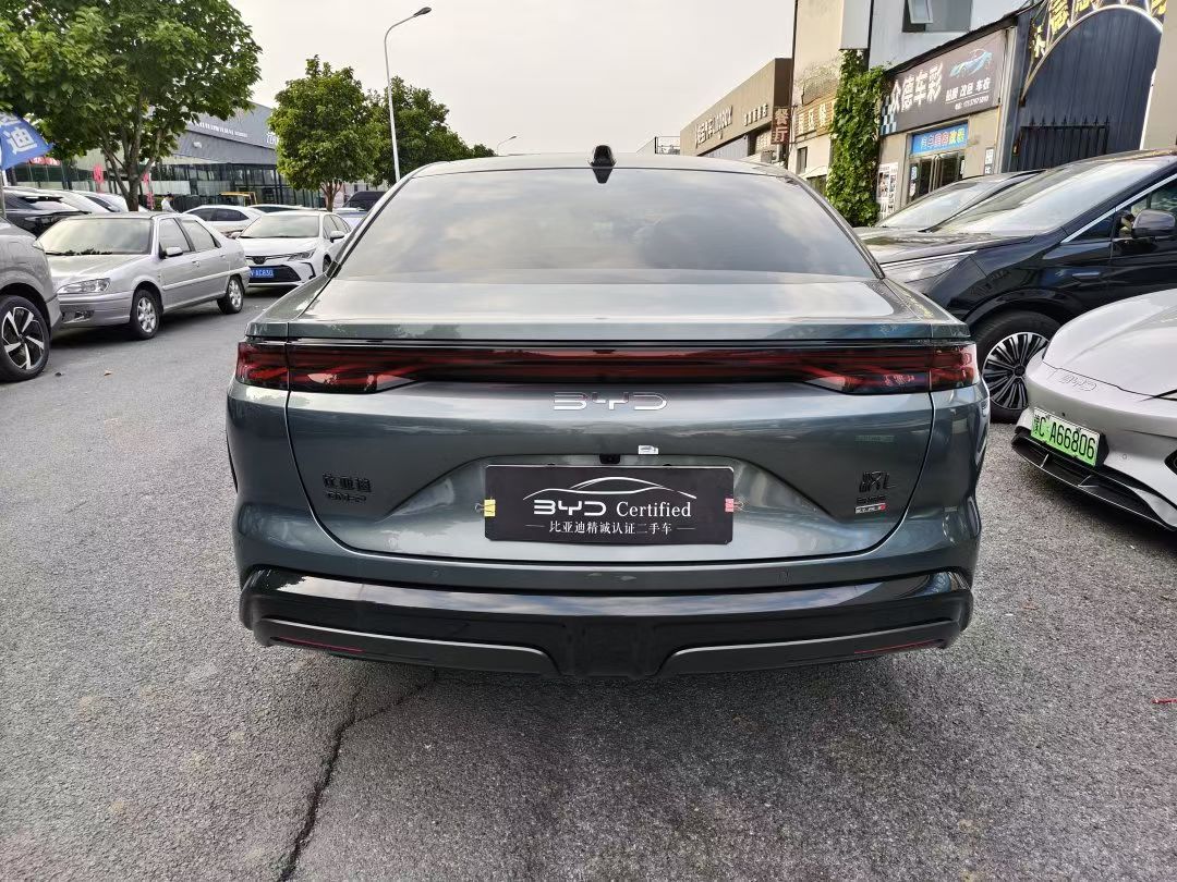 BYD HanL 2025 #7 BYD HanL 2025 car image #7