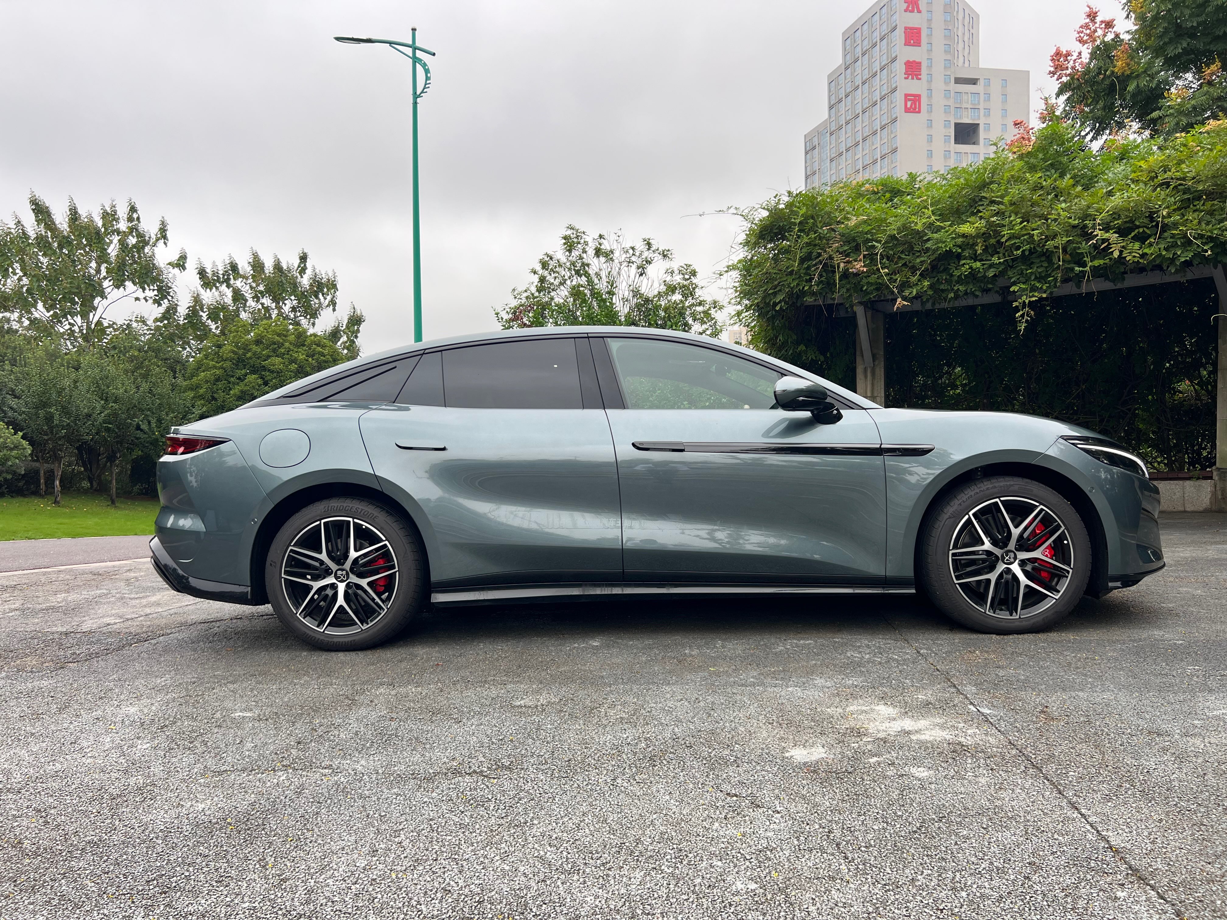 BYD HanL 2025 immagine di auto #7