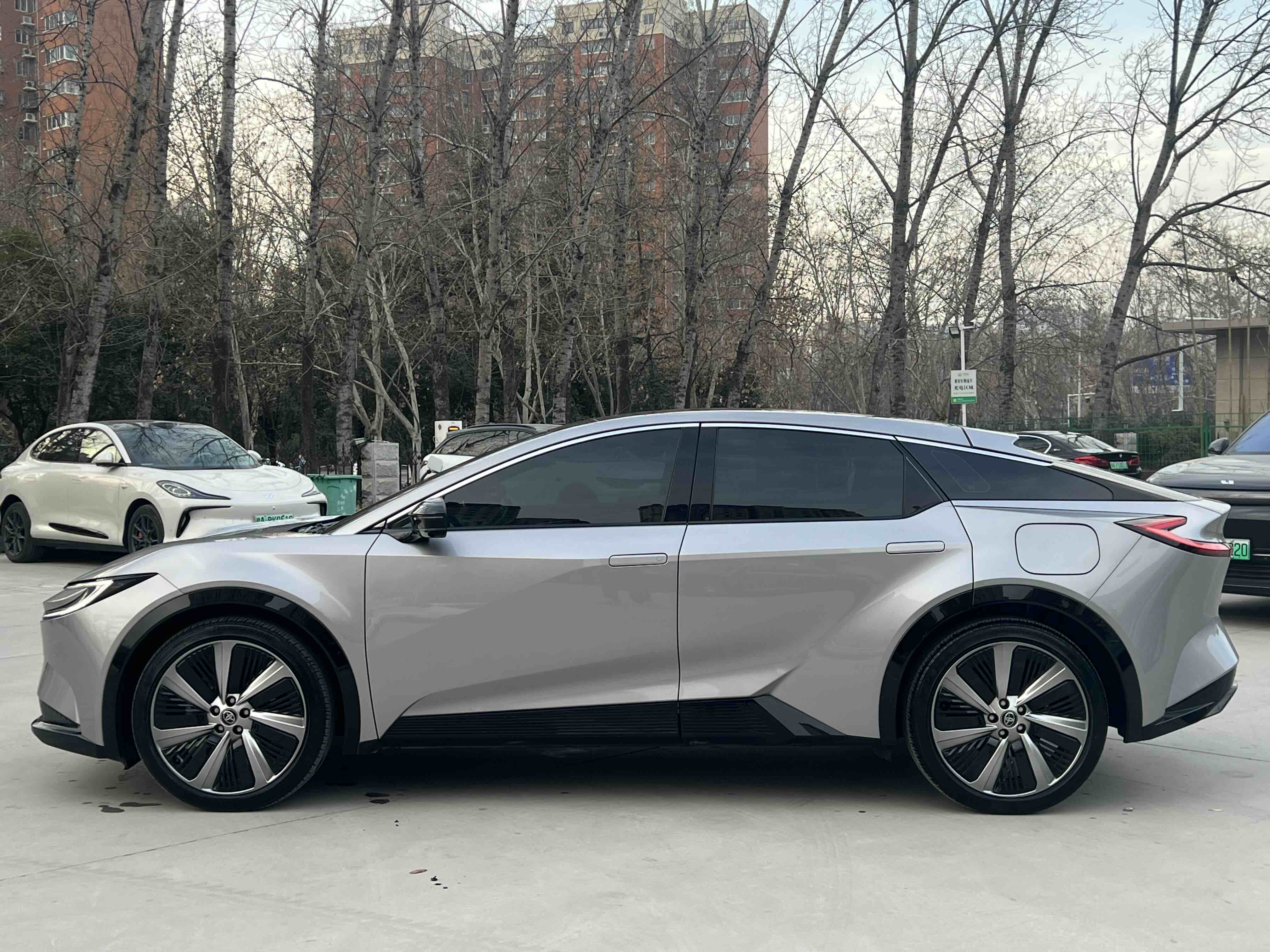 Toyota bZ5 2025 car image #7