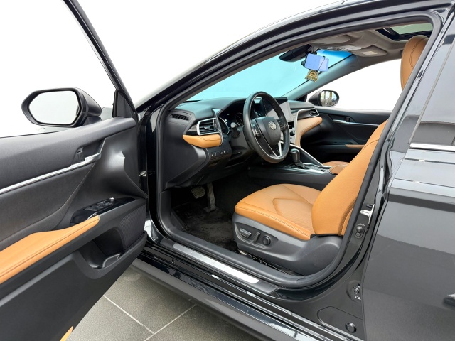 Toyota Camry 2022 car image #7