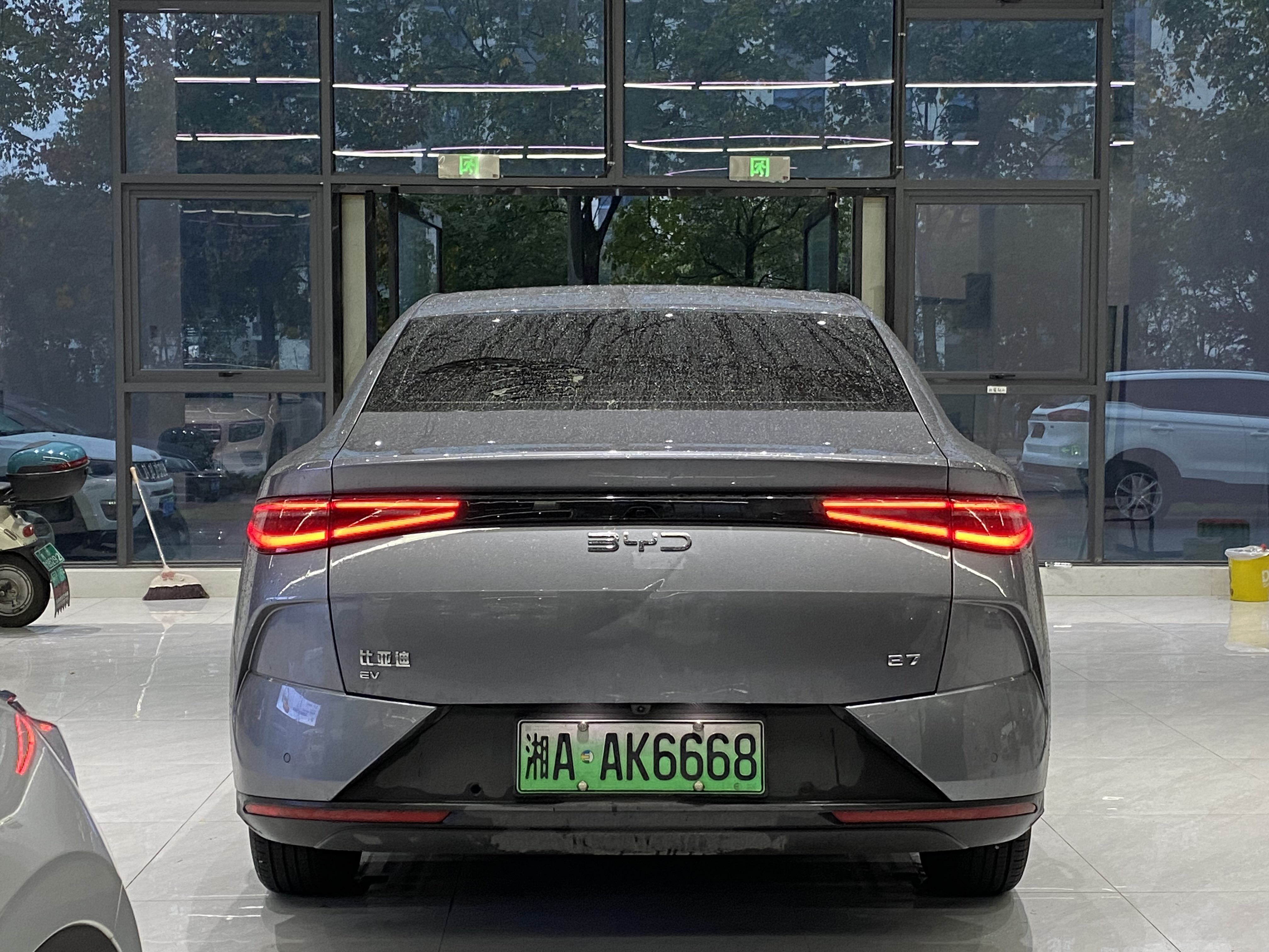 BYD e7 2025 #7 BYD e7 2025 car image #7