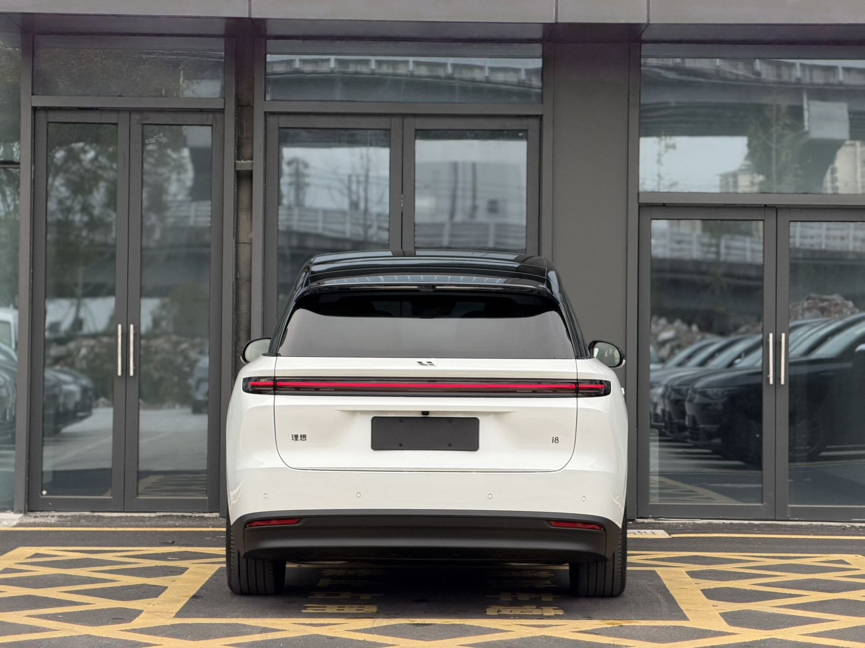 理想汽车 理想i6 2025 汽车图片 #7