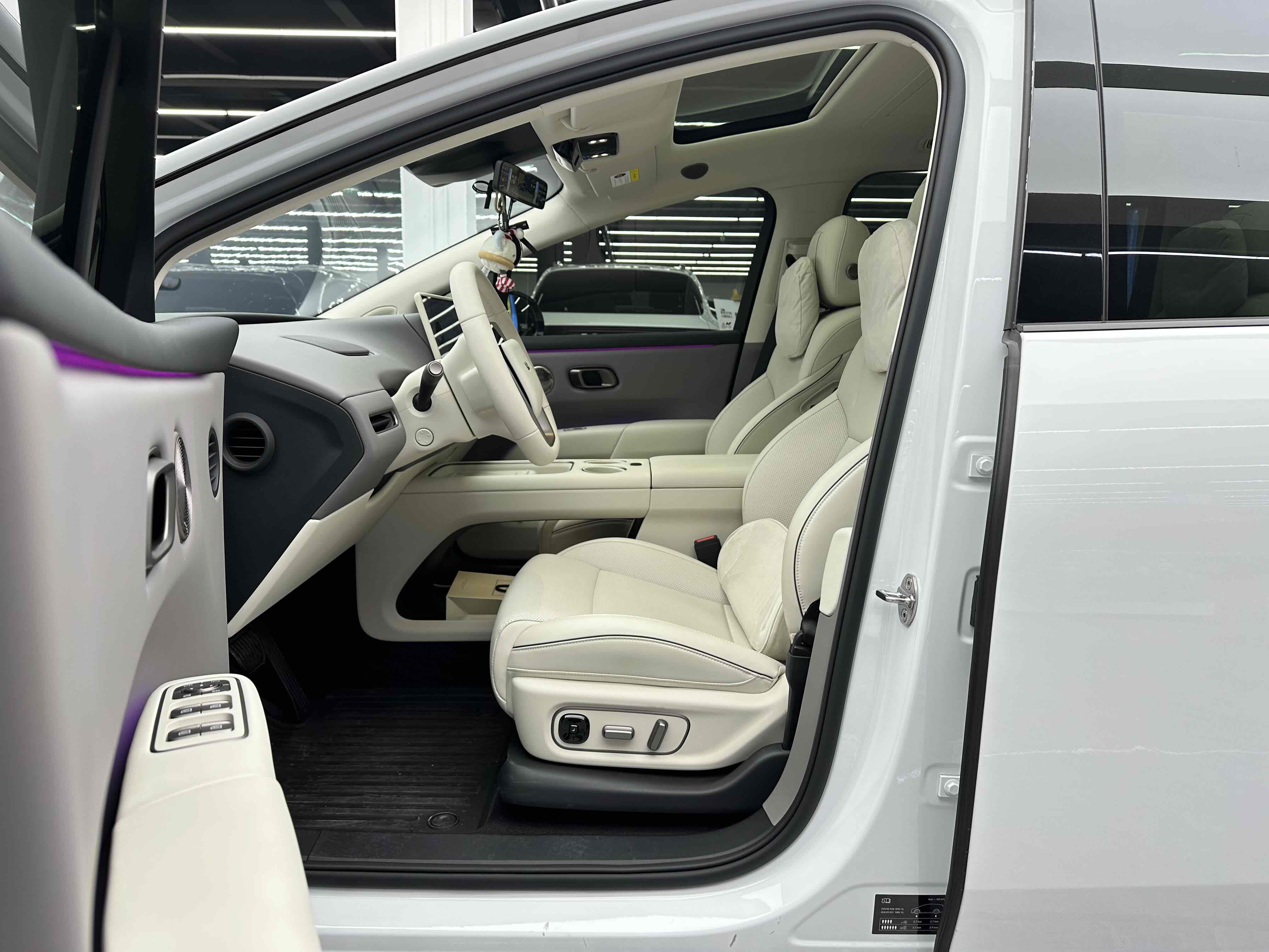 理想汽车 理想i6 2025 汽车图片 #7