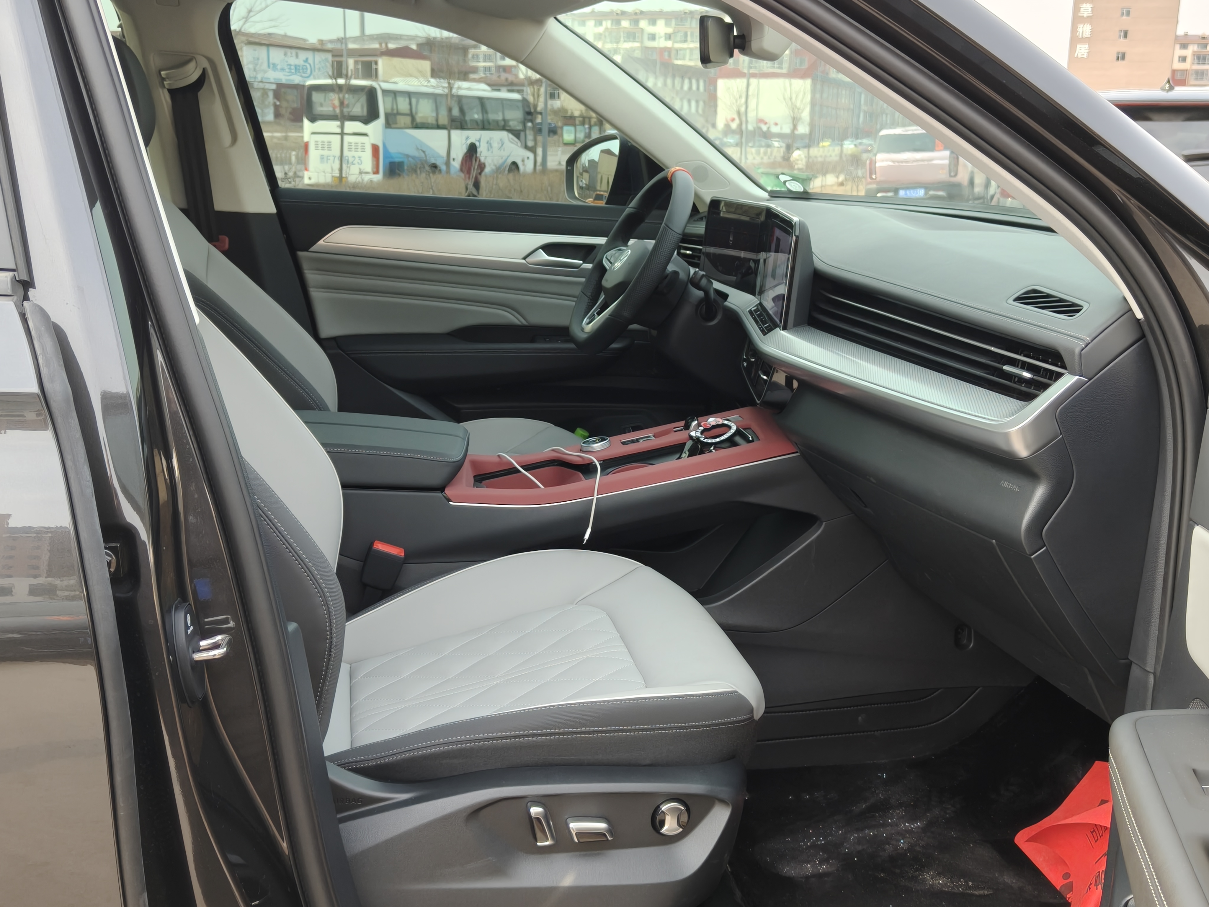 Volkswagen Tavendor 2025 car image #7