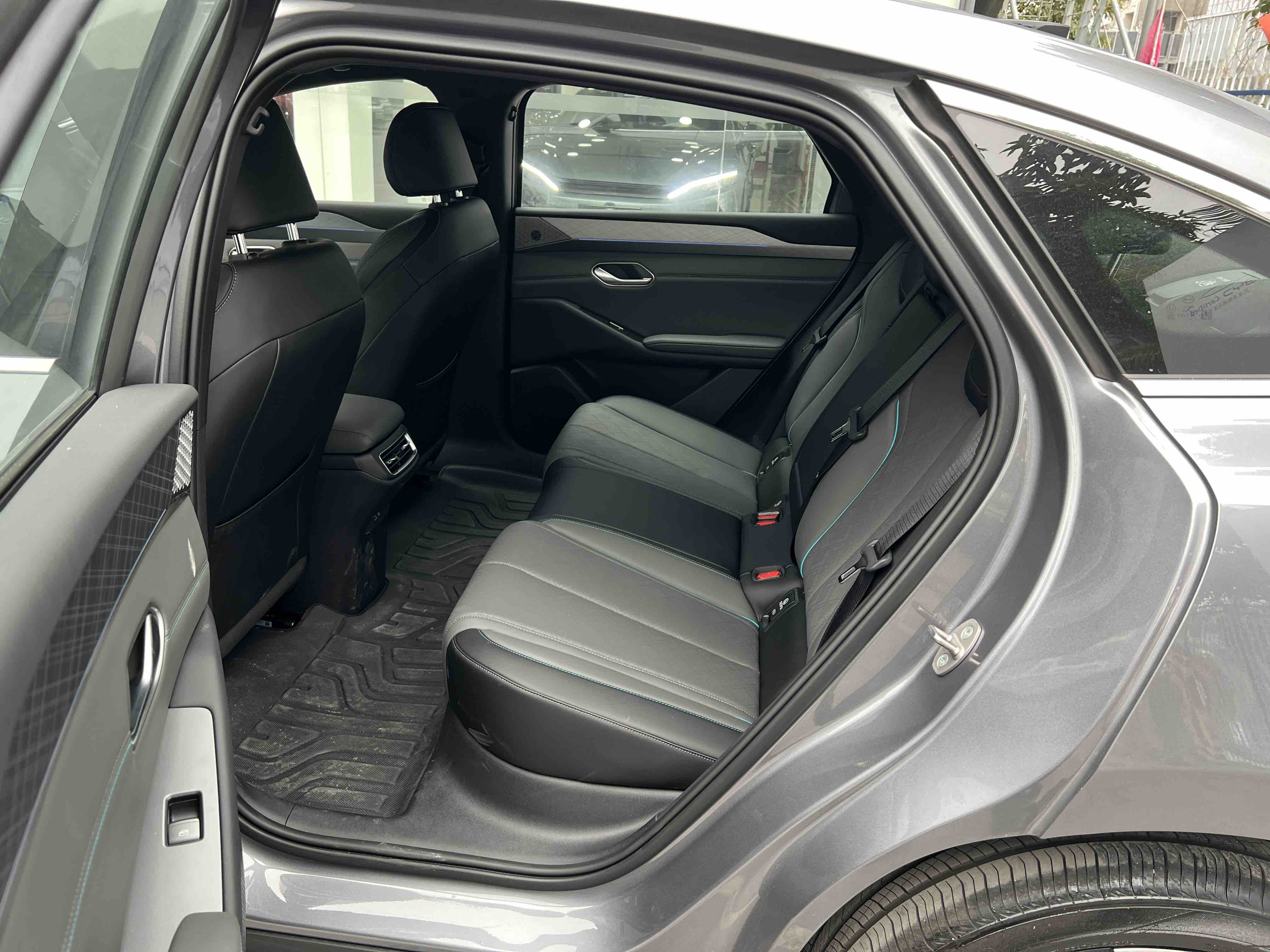 BYD Qin L 2025 #7 BYD Qin L 2025 car image #7