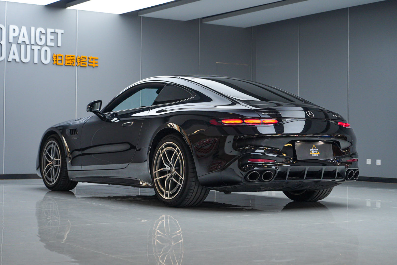 Mercedes-Benz AMG GT 2025 imagen de coche #7