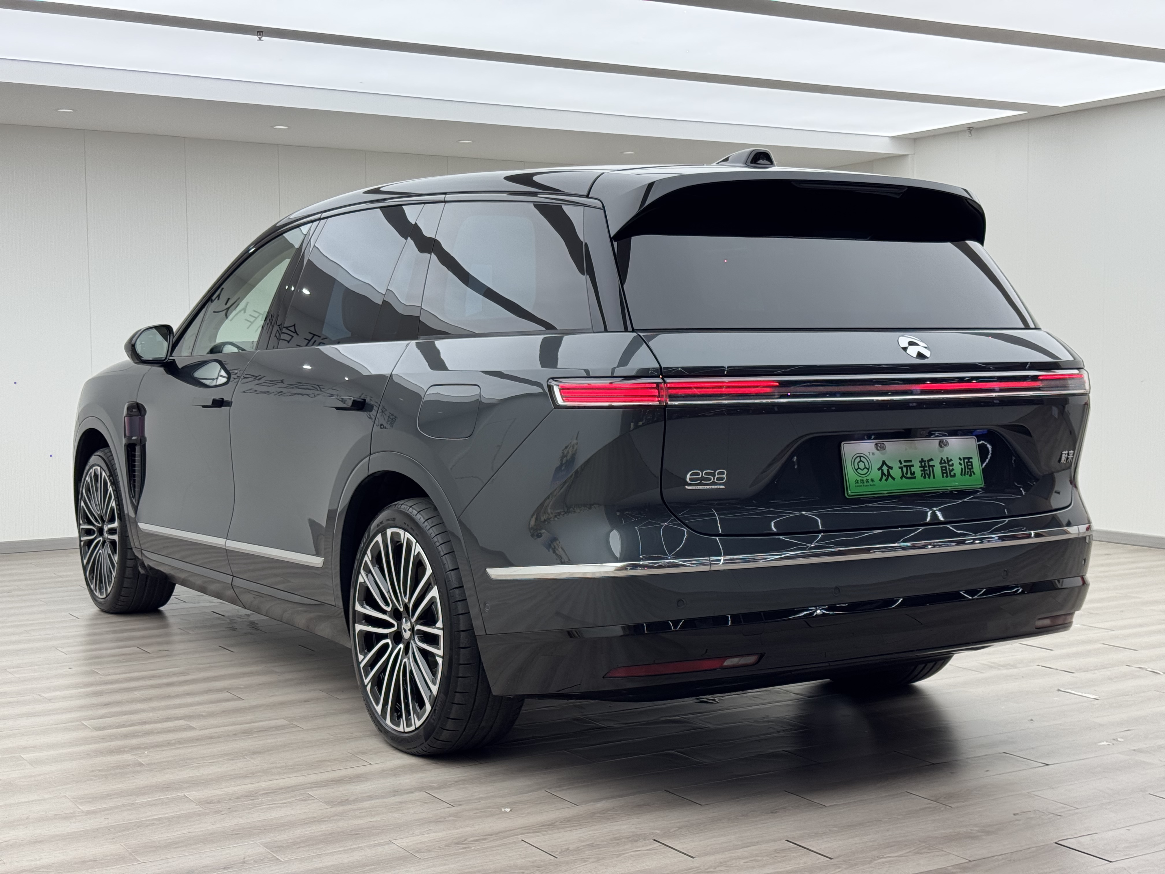 蔚来 蔚来ES8 2025 汽车图片 #7