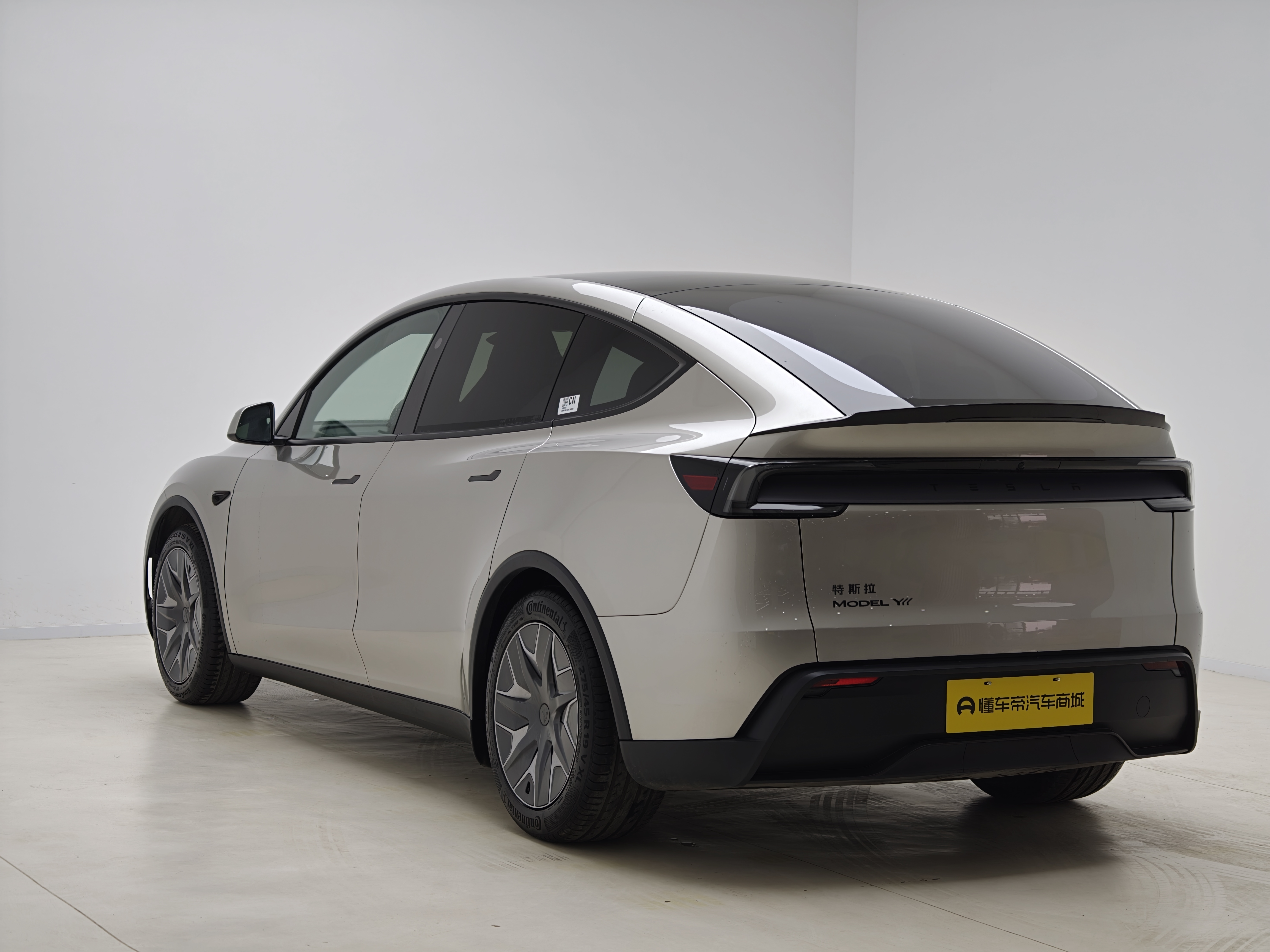 特斯拉 Model Y L 2025 汽车图片 #7