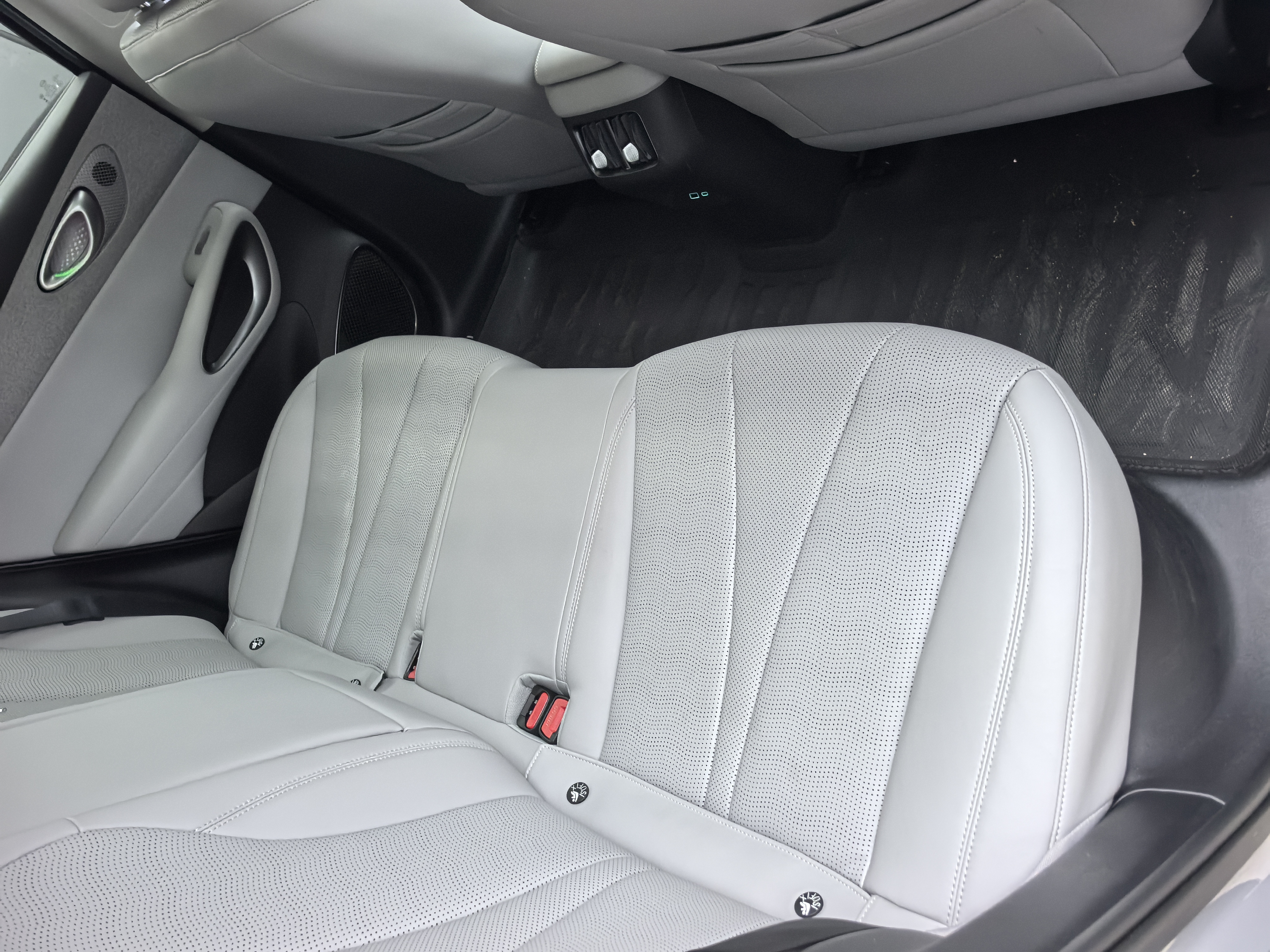 BYD Sea Lion 05 EV 2025 car image #7