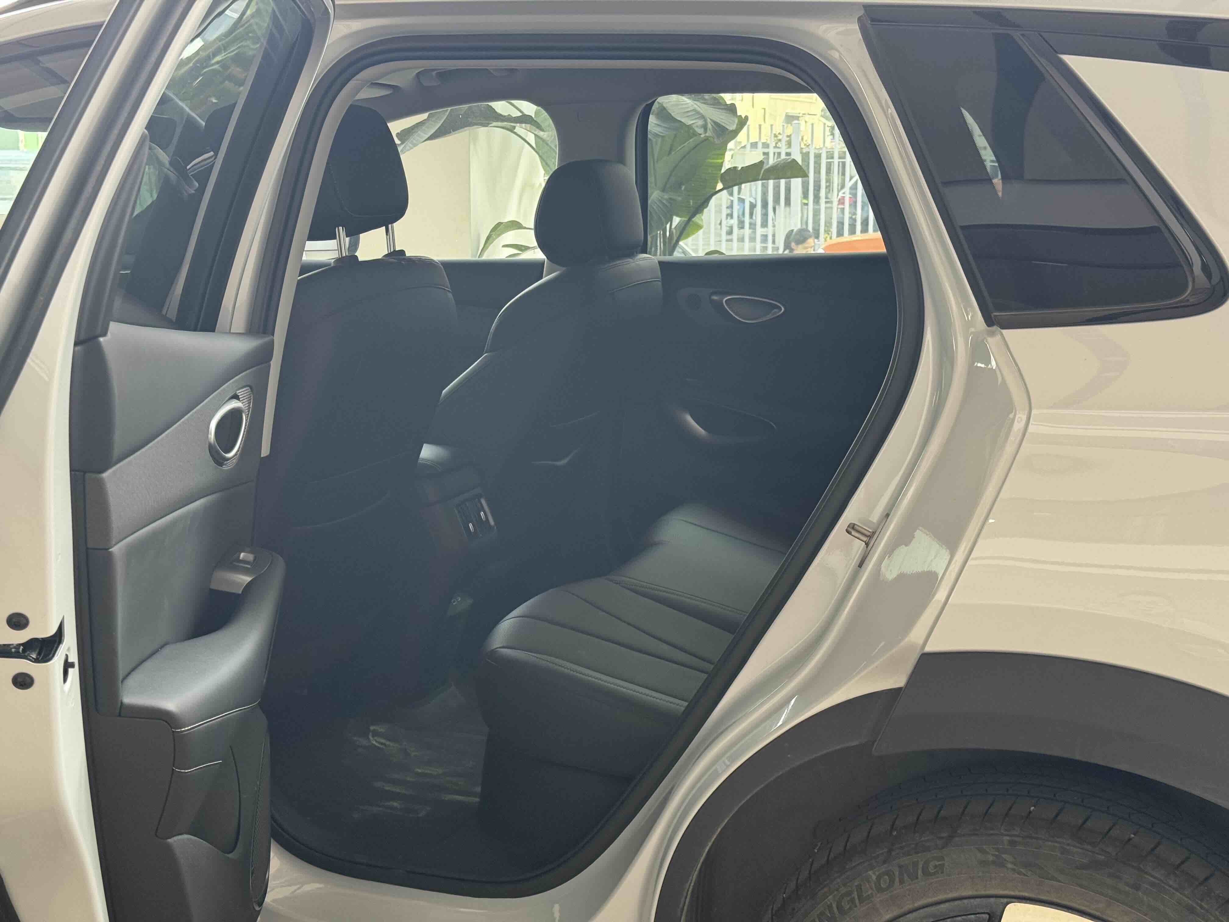 BYD Sea Lion 05 EV 2025 car image #7