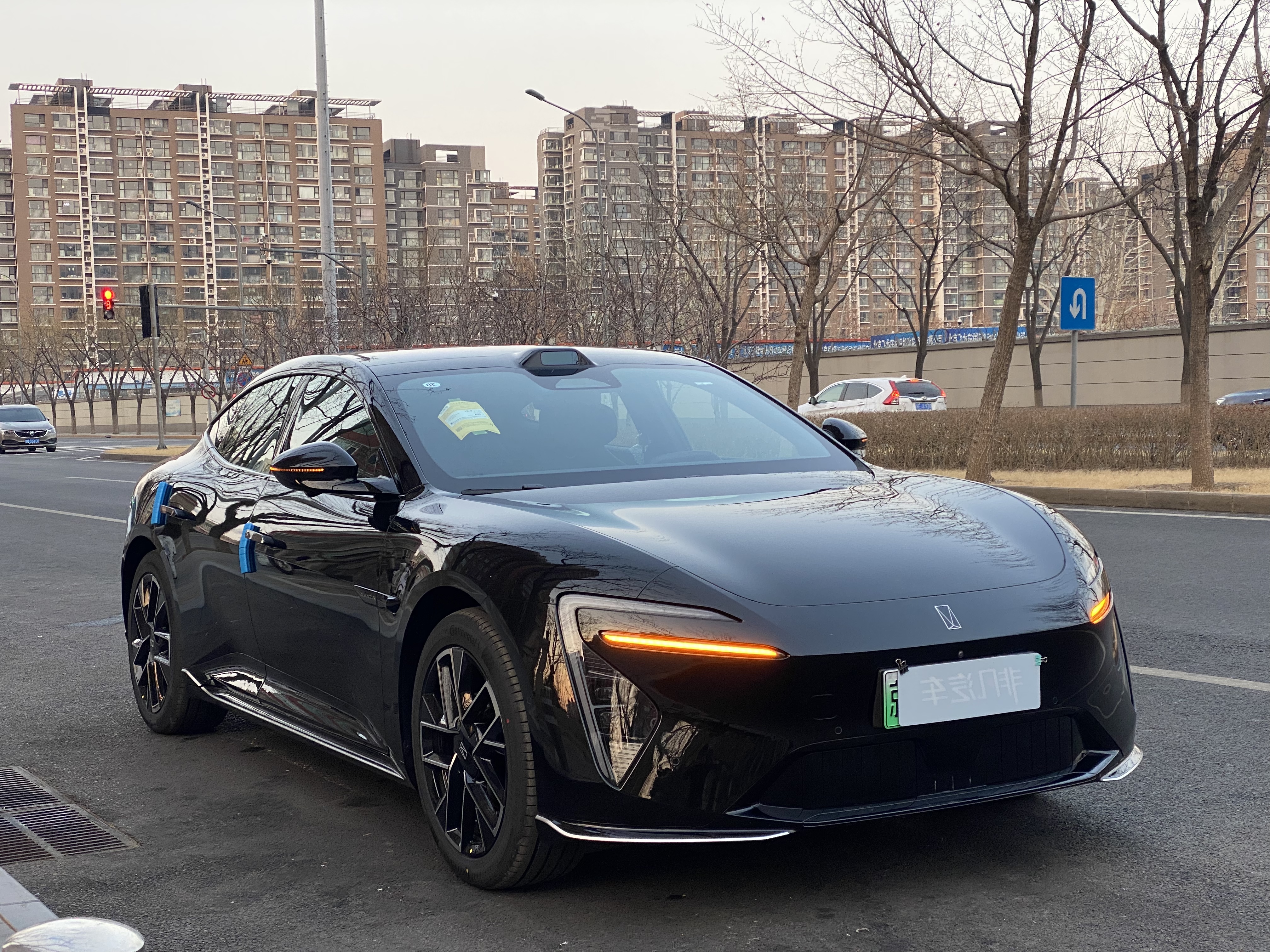 Avatr 06 2026 car image #7