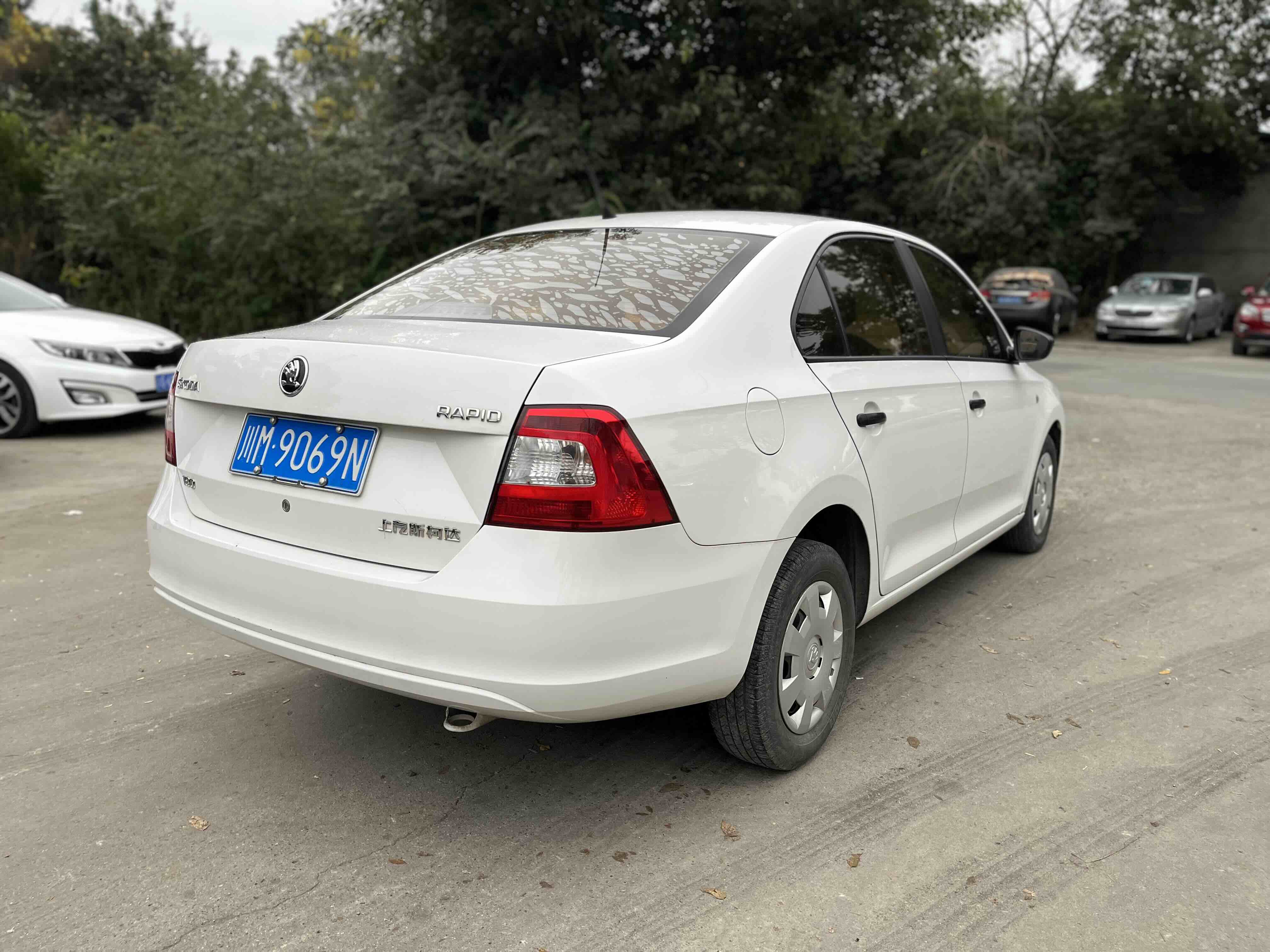 Skoda Rapid 2018 car image #7