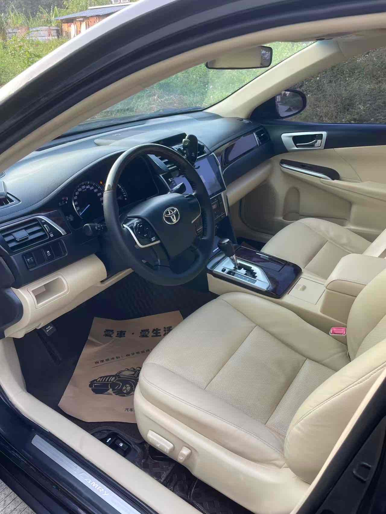 Toyota Camry 2015 immagine di auto #7