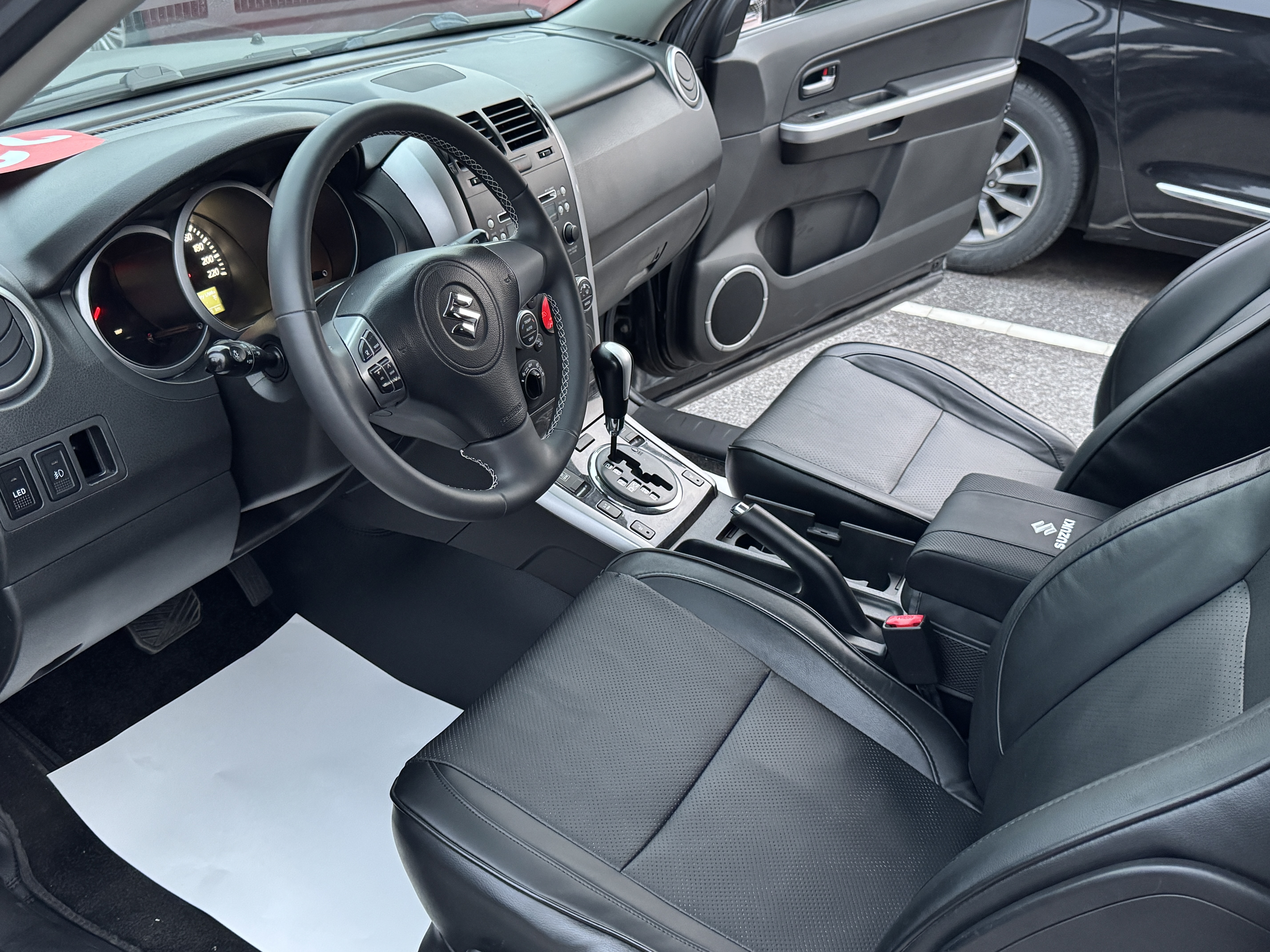 铃木 超级维特拉 2012 汽车图片 #7