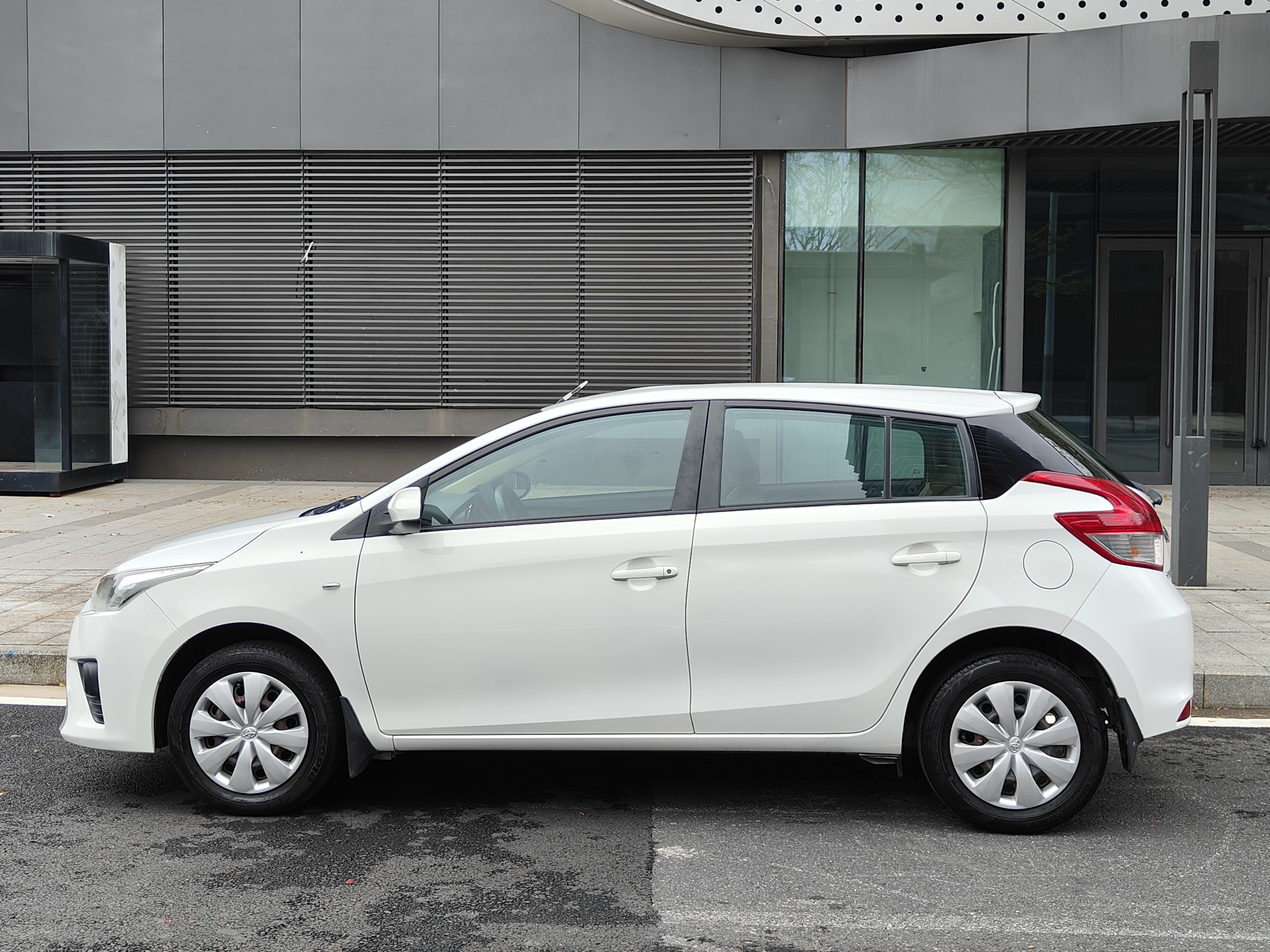 Yaris L Zhixuan 2015 #7 Yaris L Zhixuan 2015 car image #7