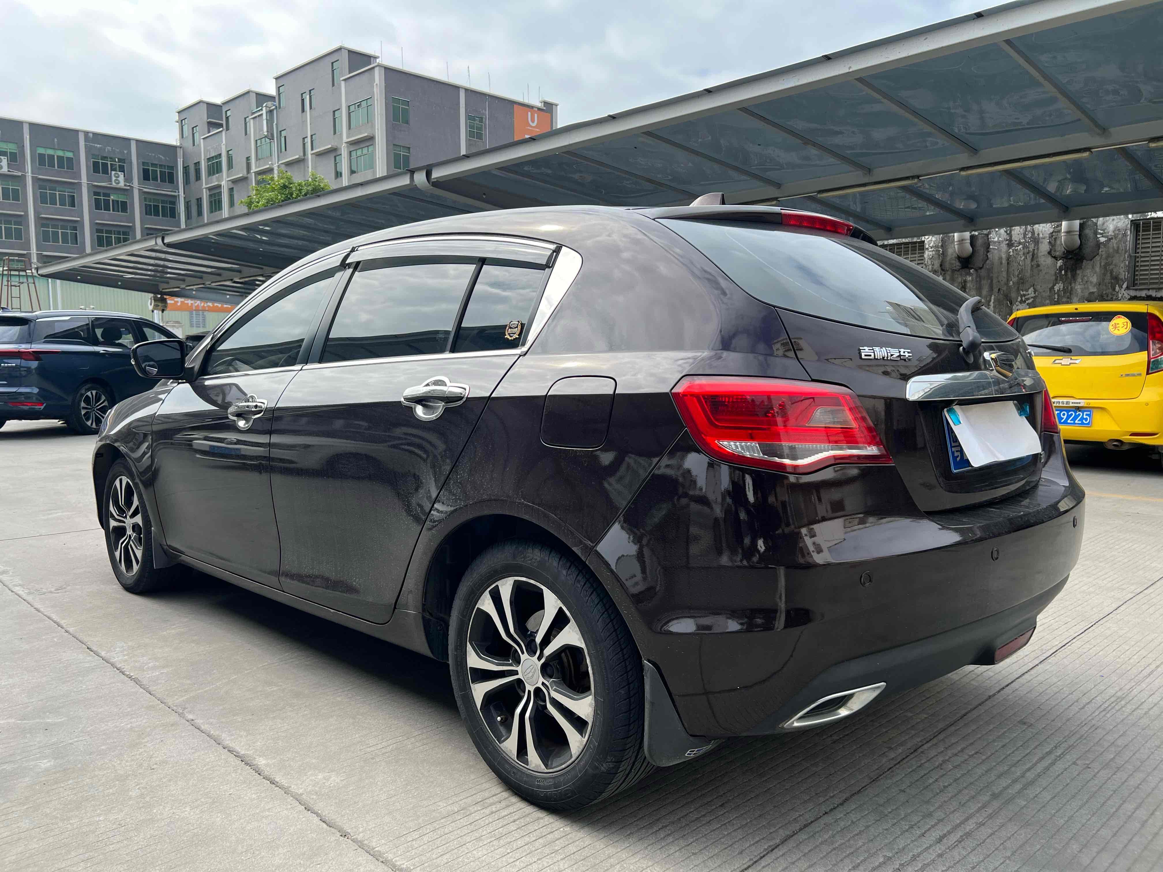 GEELY Emgrand 2015 car image #7
