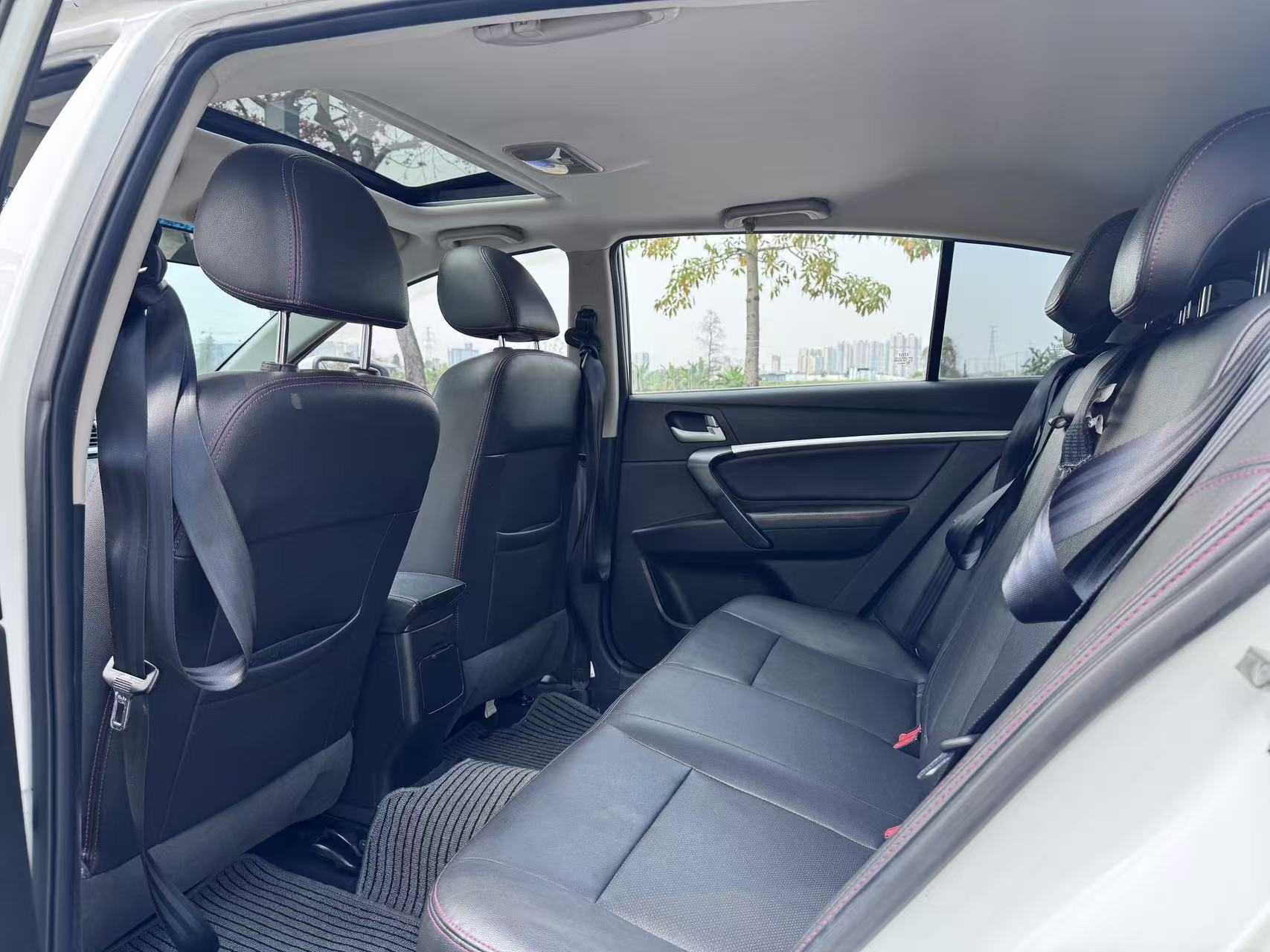 Emgrand 2015 #7 Emgrand 2015 car image #7