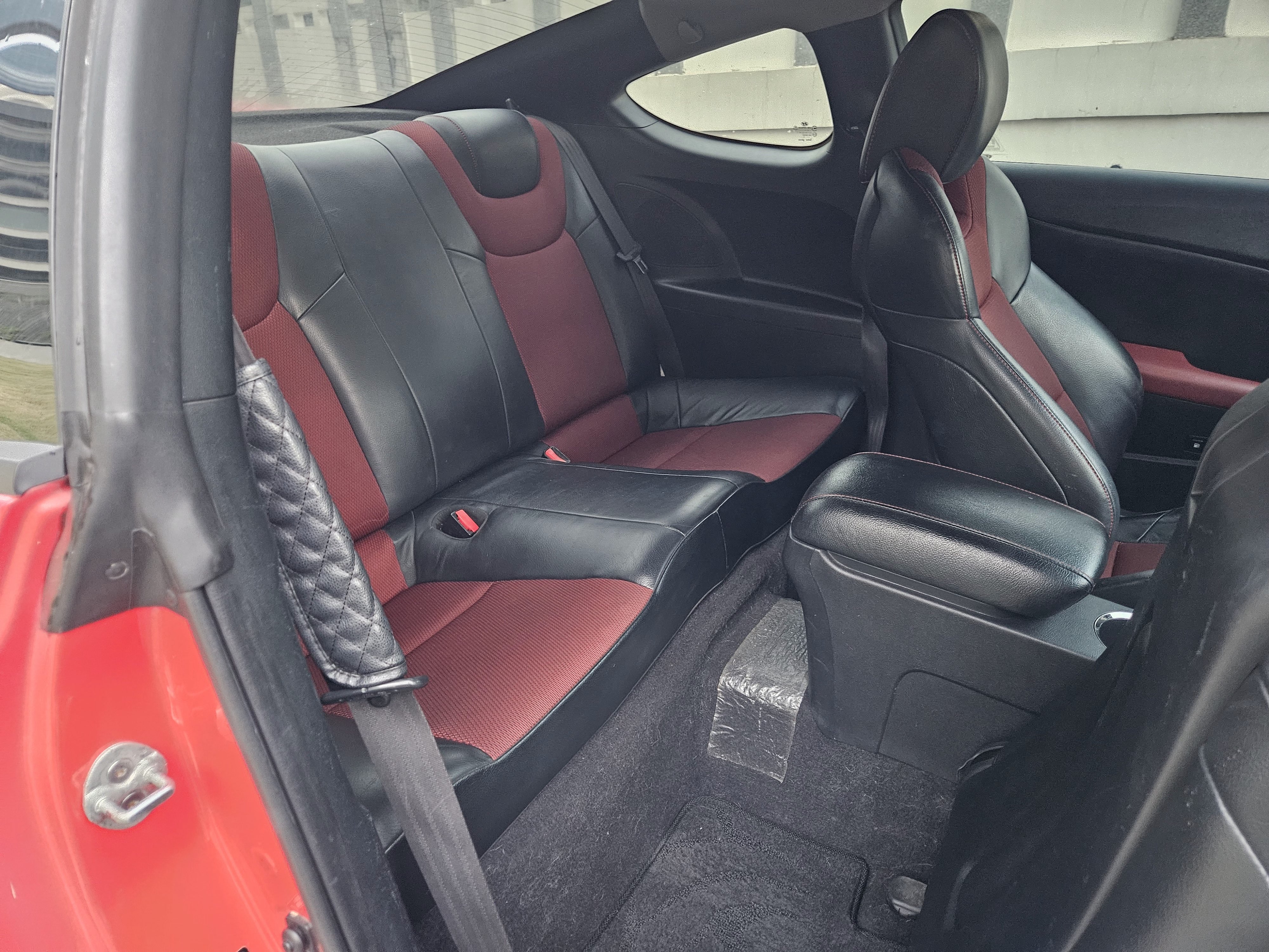 Hyundai Rohens-Coupe 2011 #7 Hyundai Rohens-Coupe 2011 car image #7