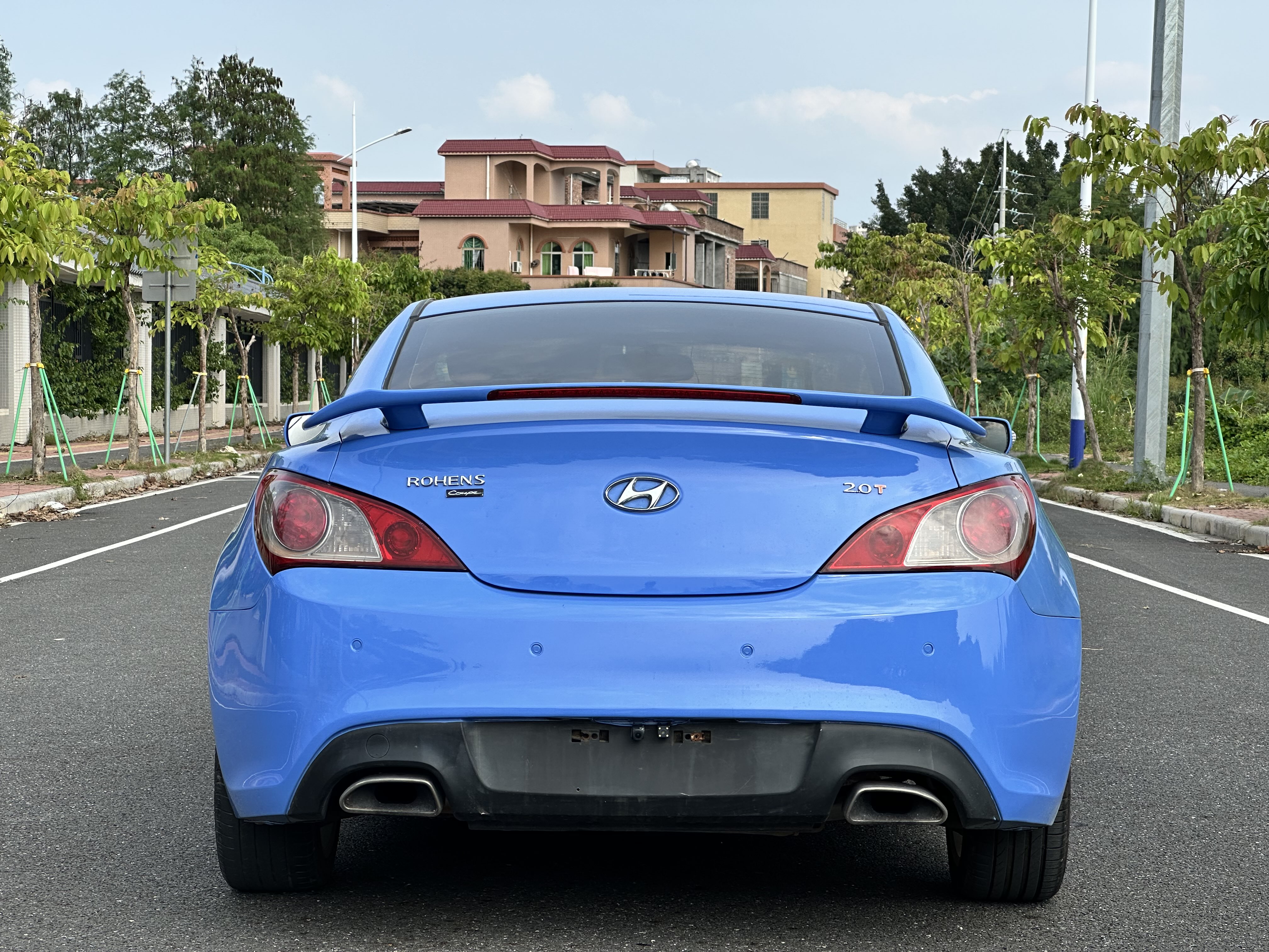 Hyundai Rohens 2010 #7 Hyundai Rohens 2010 car image #7