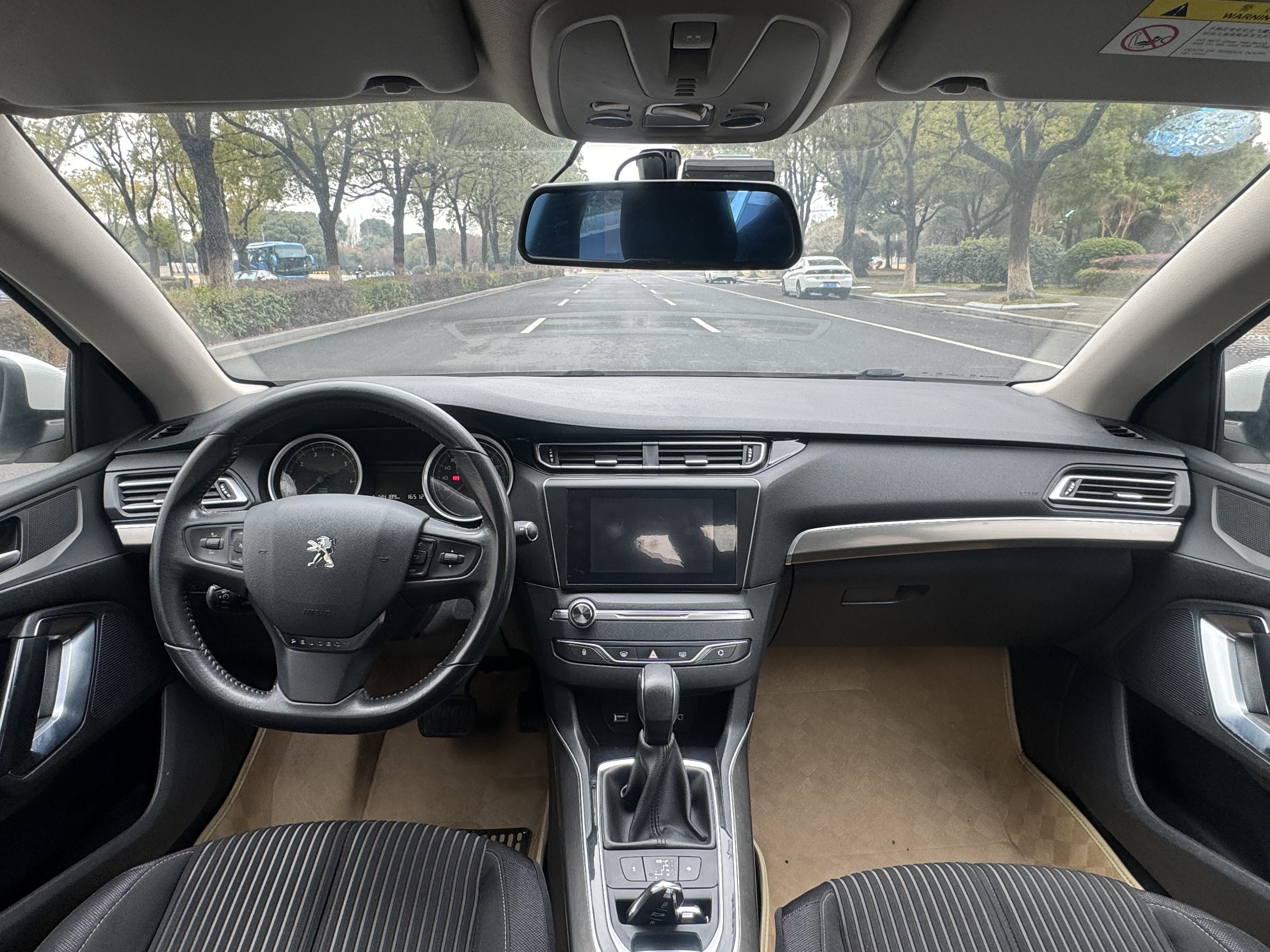 Peugeot 408 2016 #7 Peugeot 408 2016 car image #7