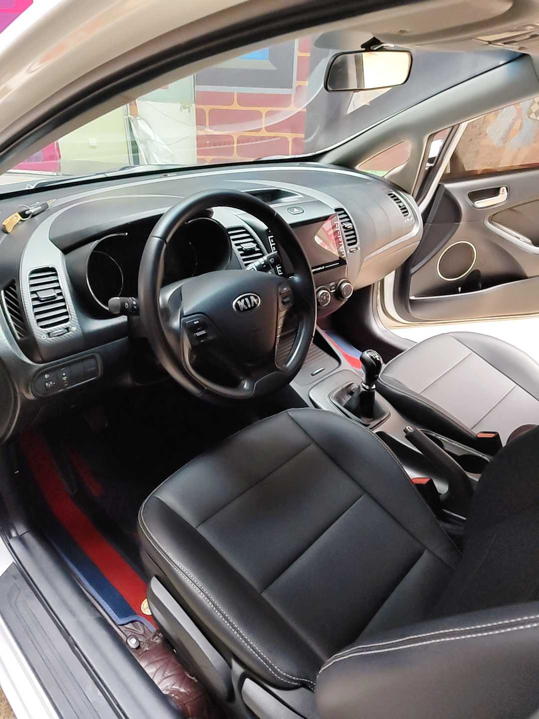 Kia Forte Koup 2016 car image #7