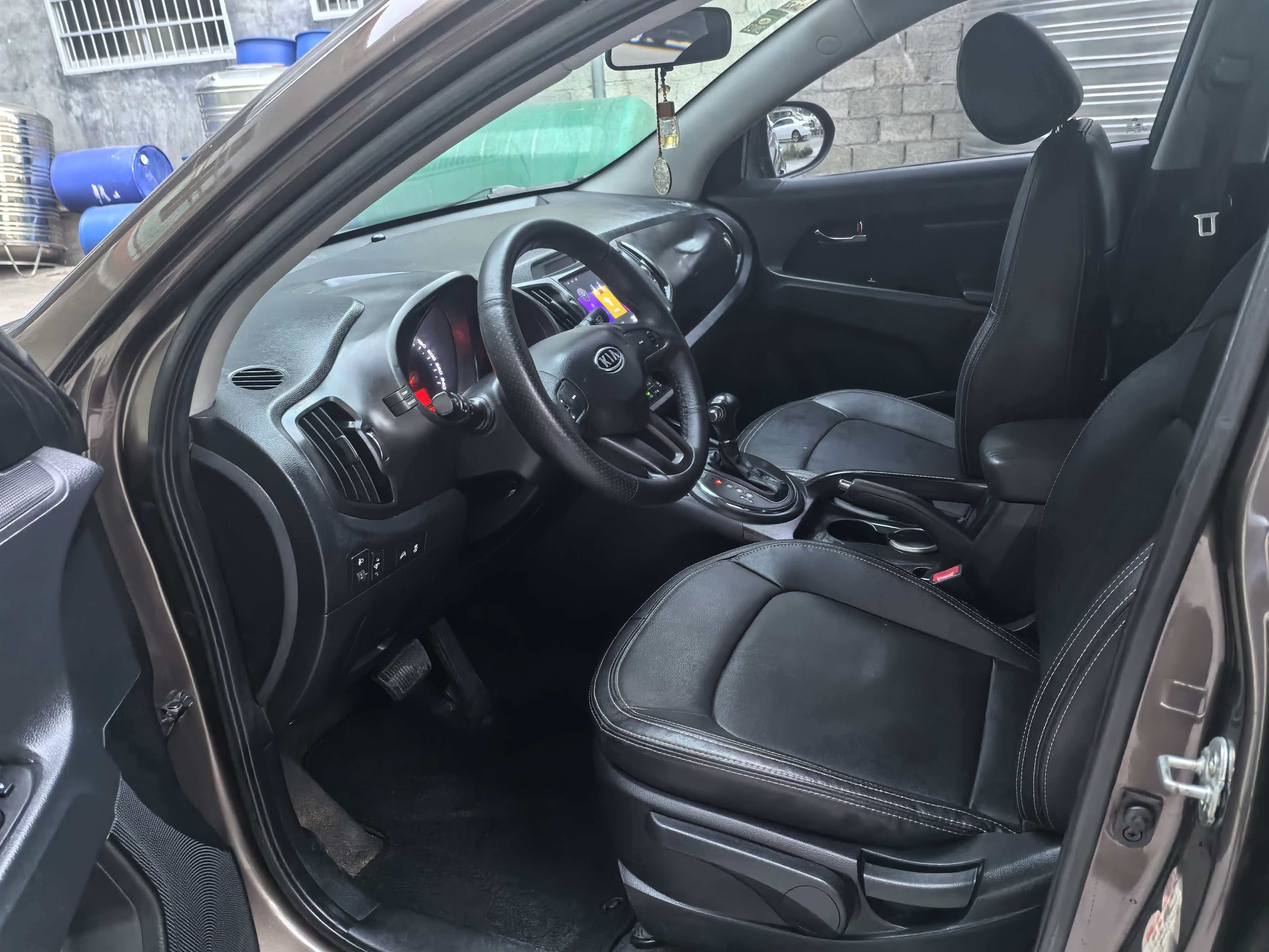 起亚 智跑 2011 汽车图片 #7