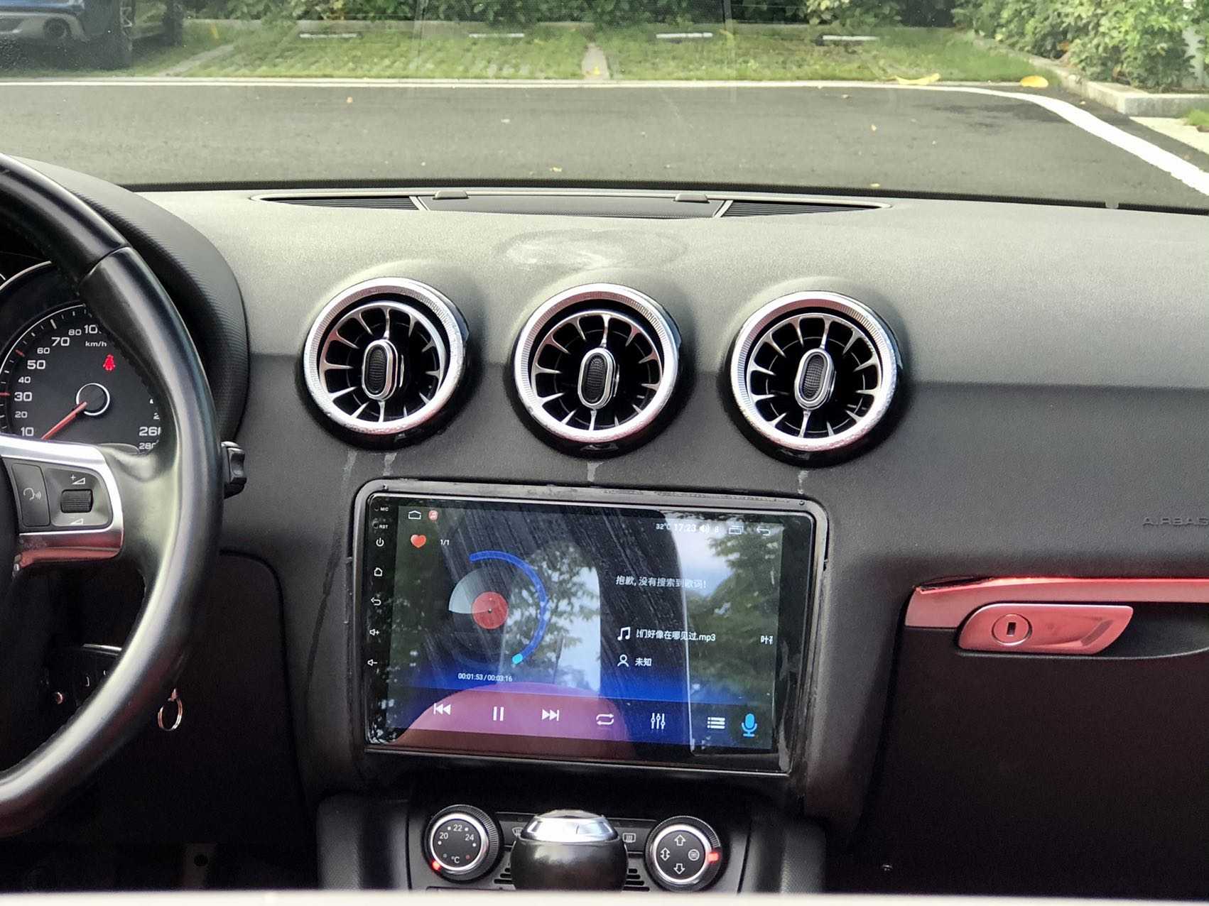 Audi TT 2014 car image #7