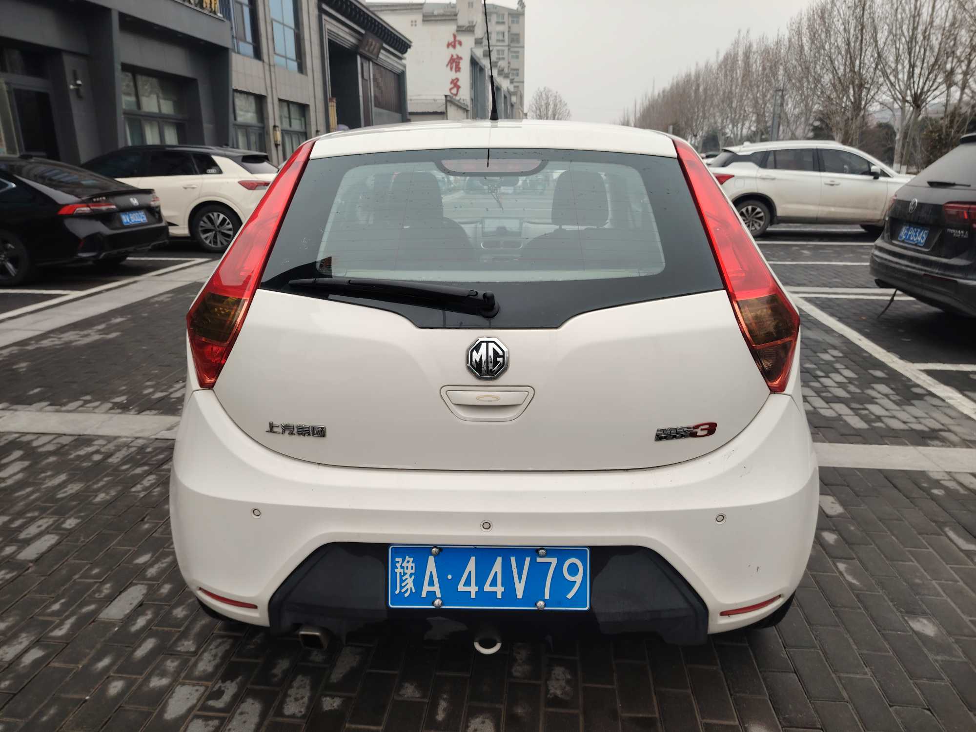 MG 3 2015 car image #7