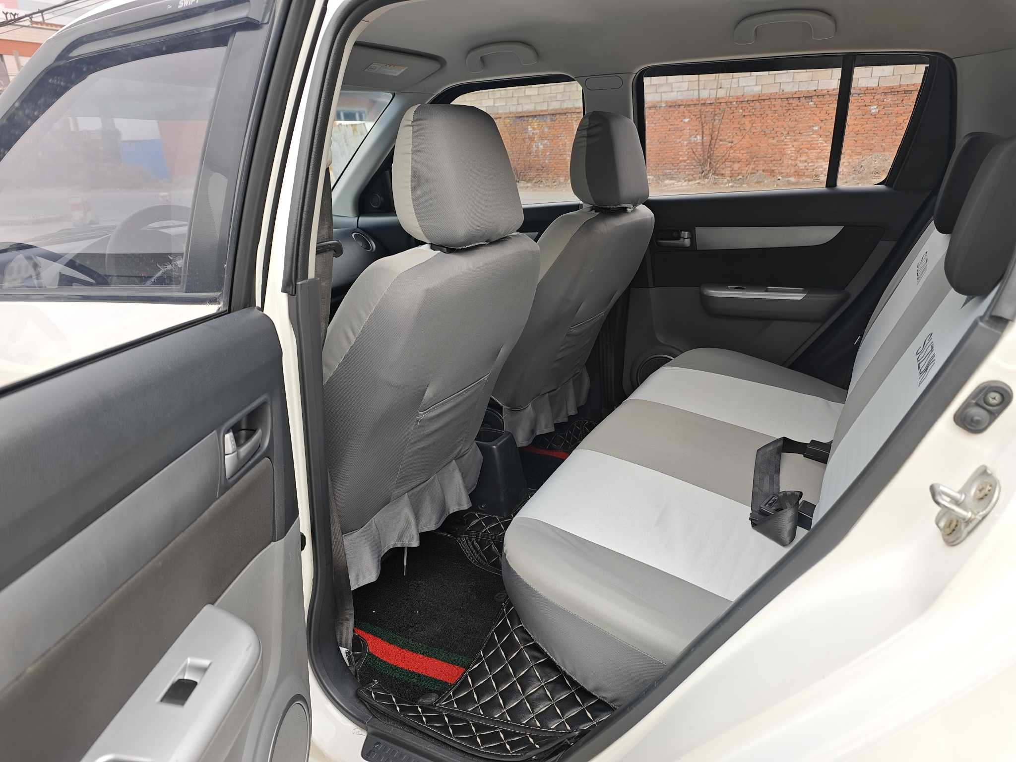 铃木 雨燕 2014 汽车图片 #7