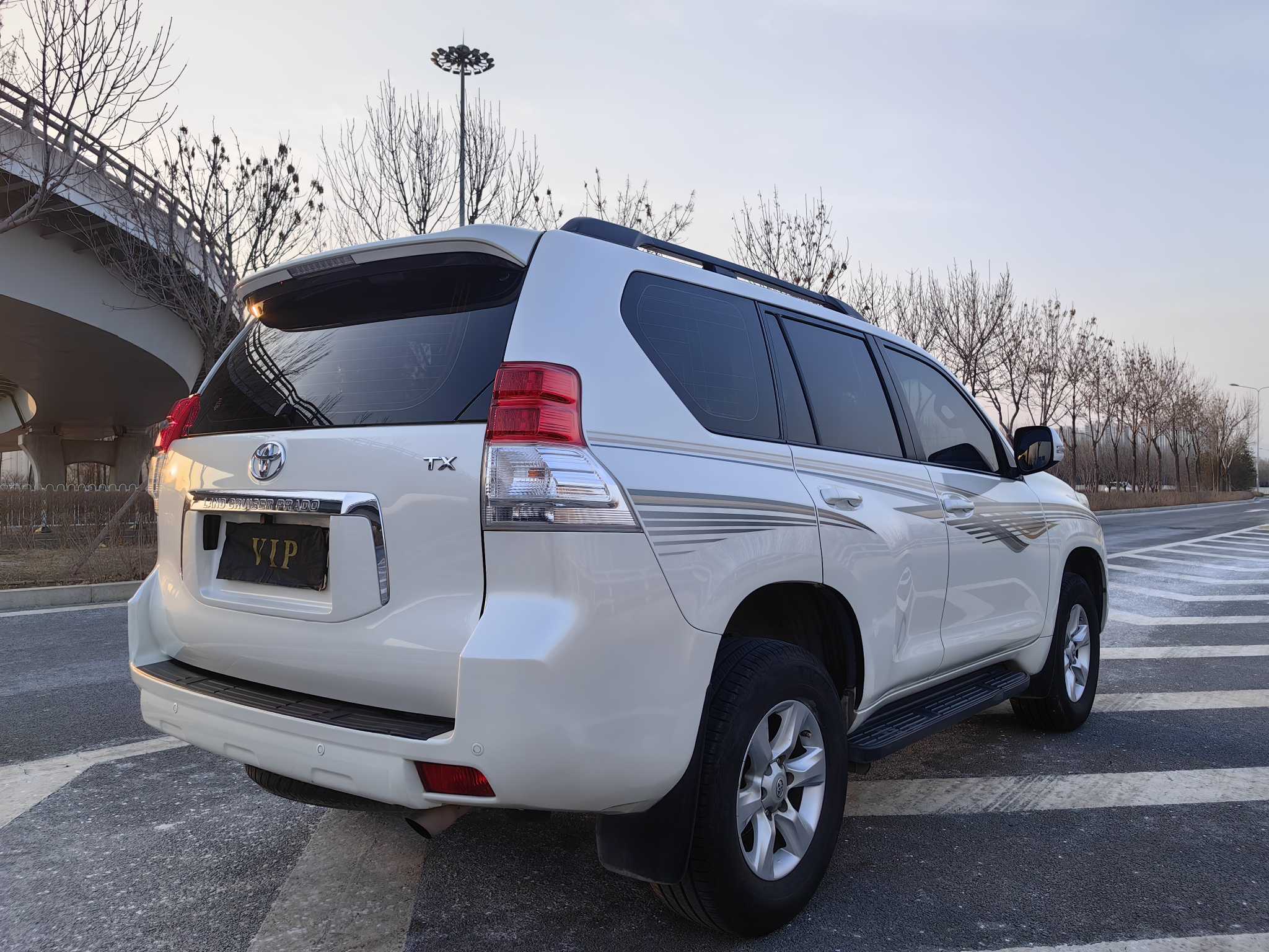 Toyota Prado (Imported) 2012 car image #7