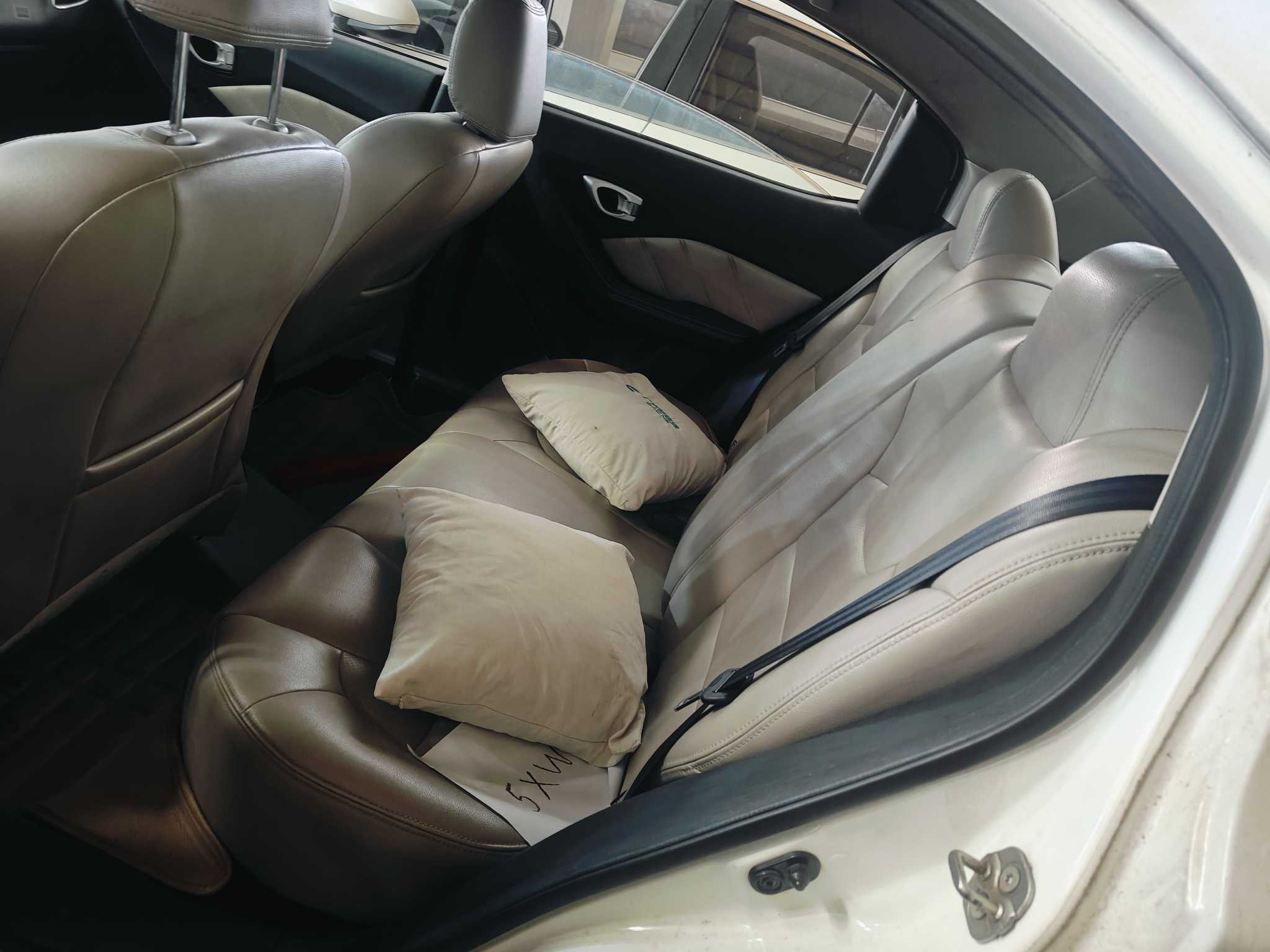 GAC Trumpchi GA3 2014 car image #7