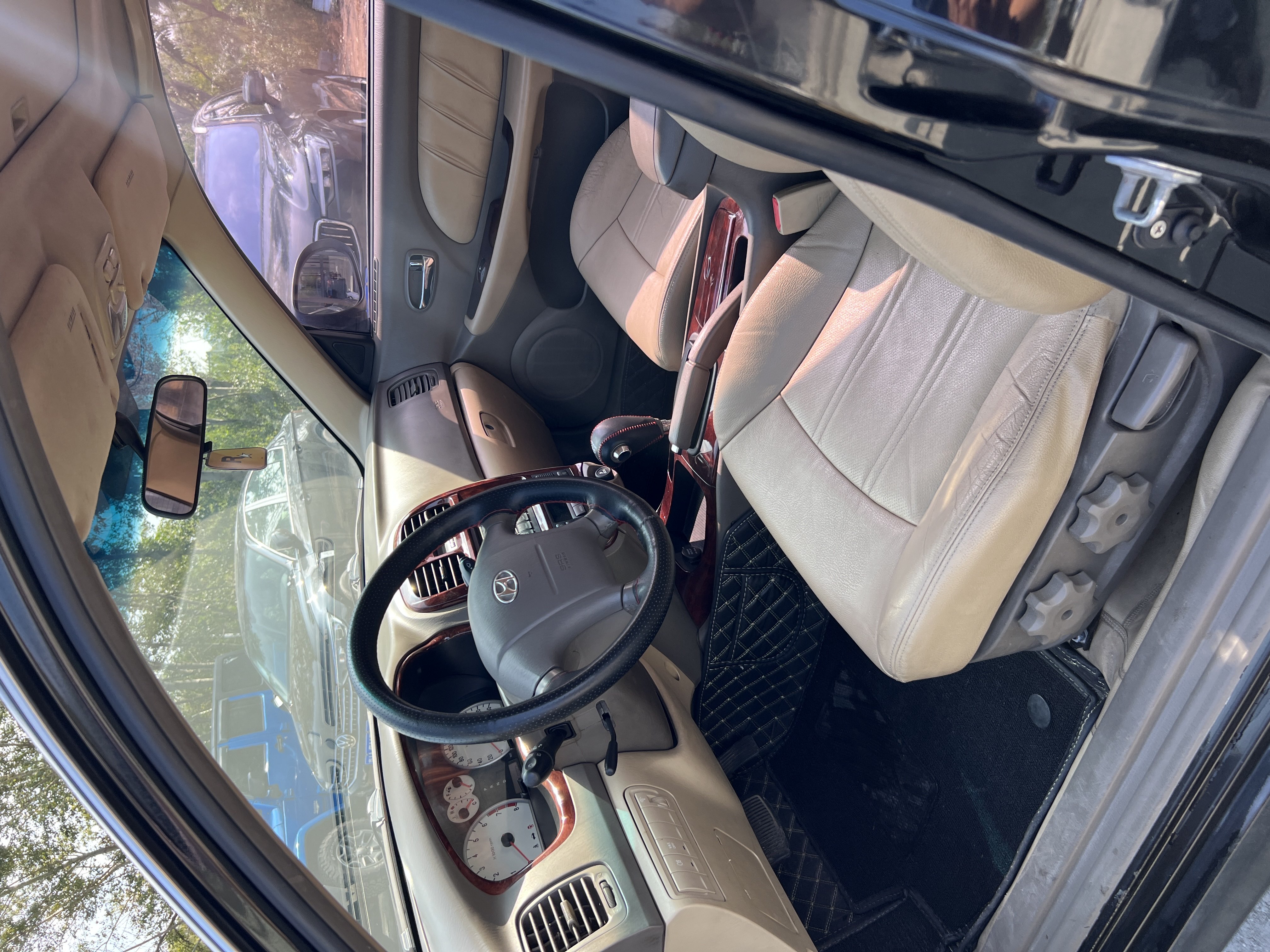 Hyundai moInca 2010 car image #7