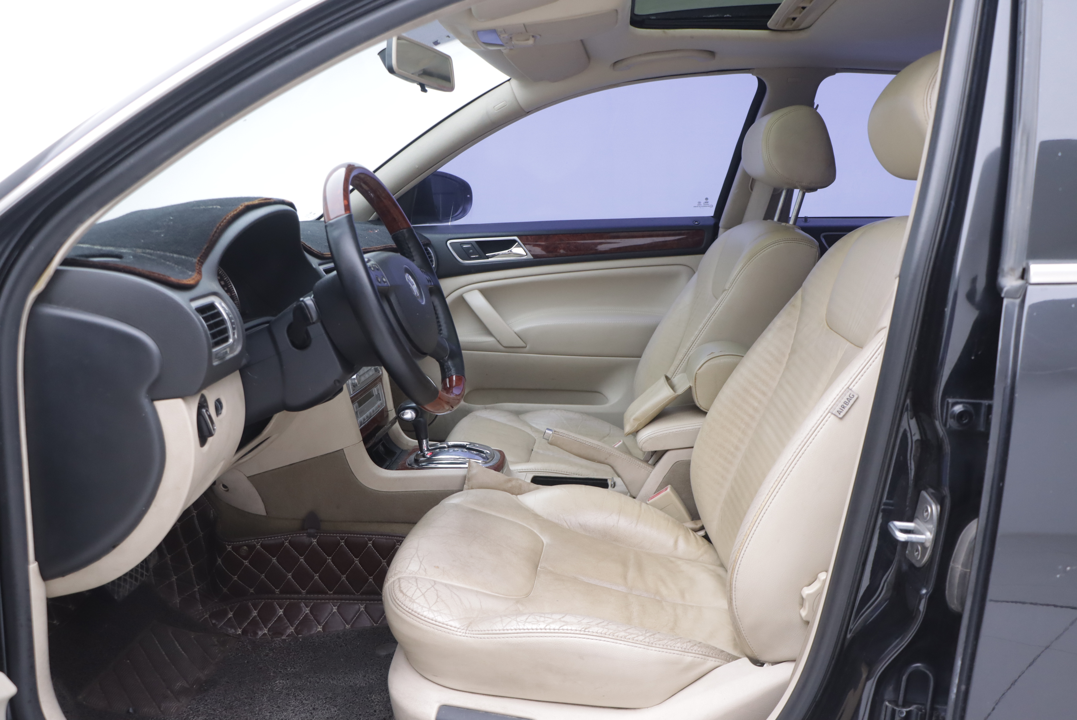 Volkswagen Passat Lingyu 2011 #7 Volkswagen Passat Lingyu 2011 car image #7