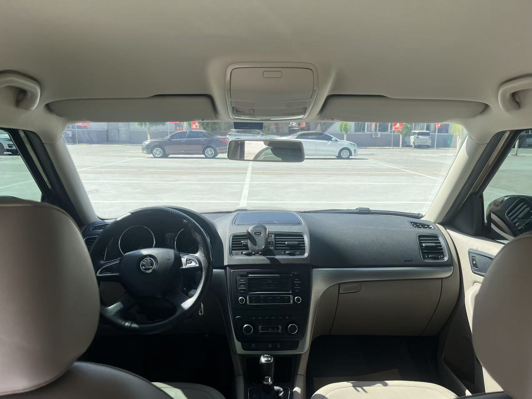 Skoda Yeti 2016 car image #7