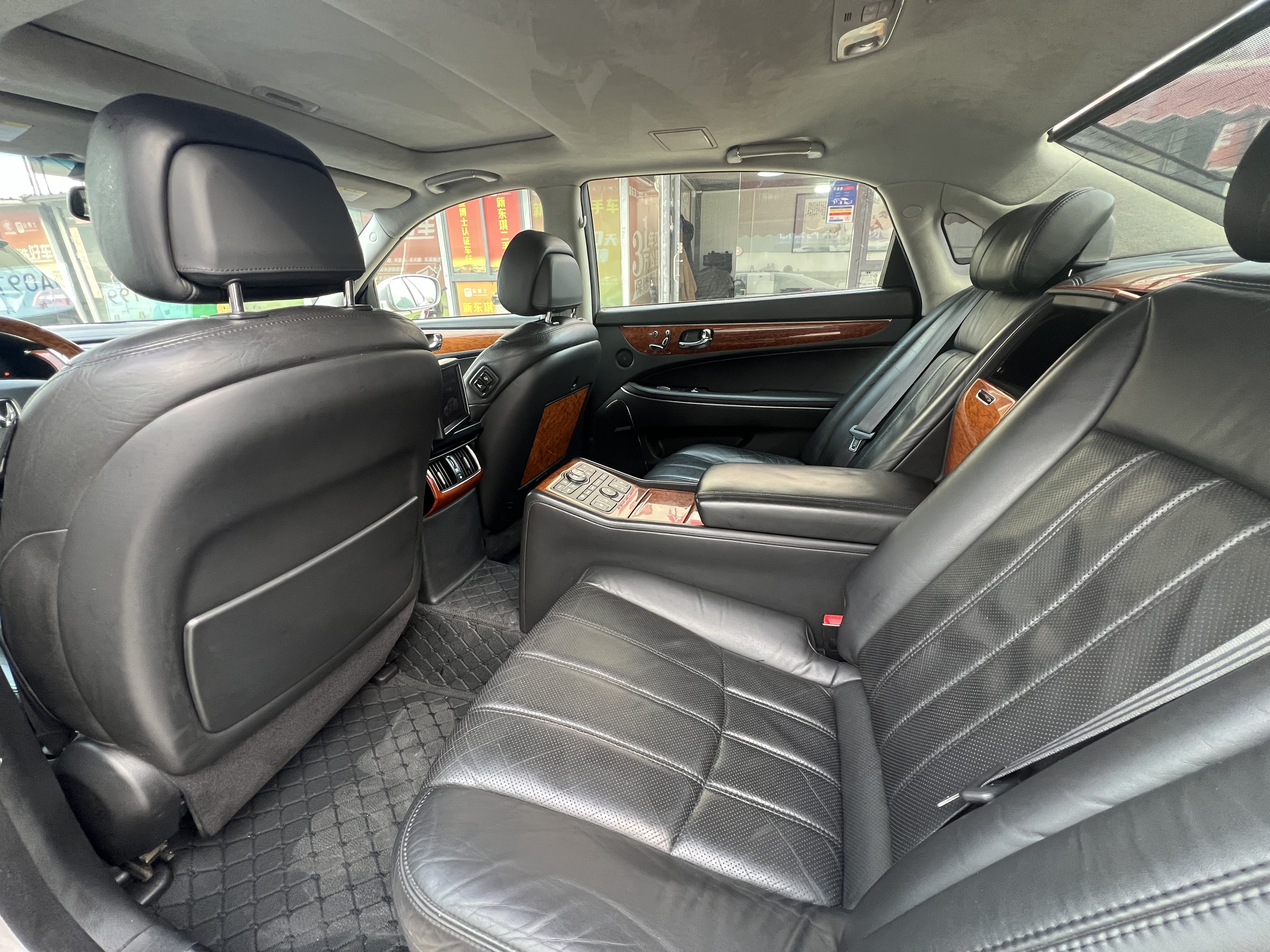 Hyundai Equus 2013 car image #7