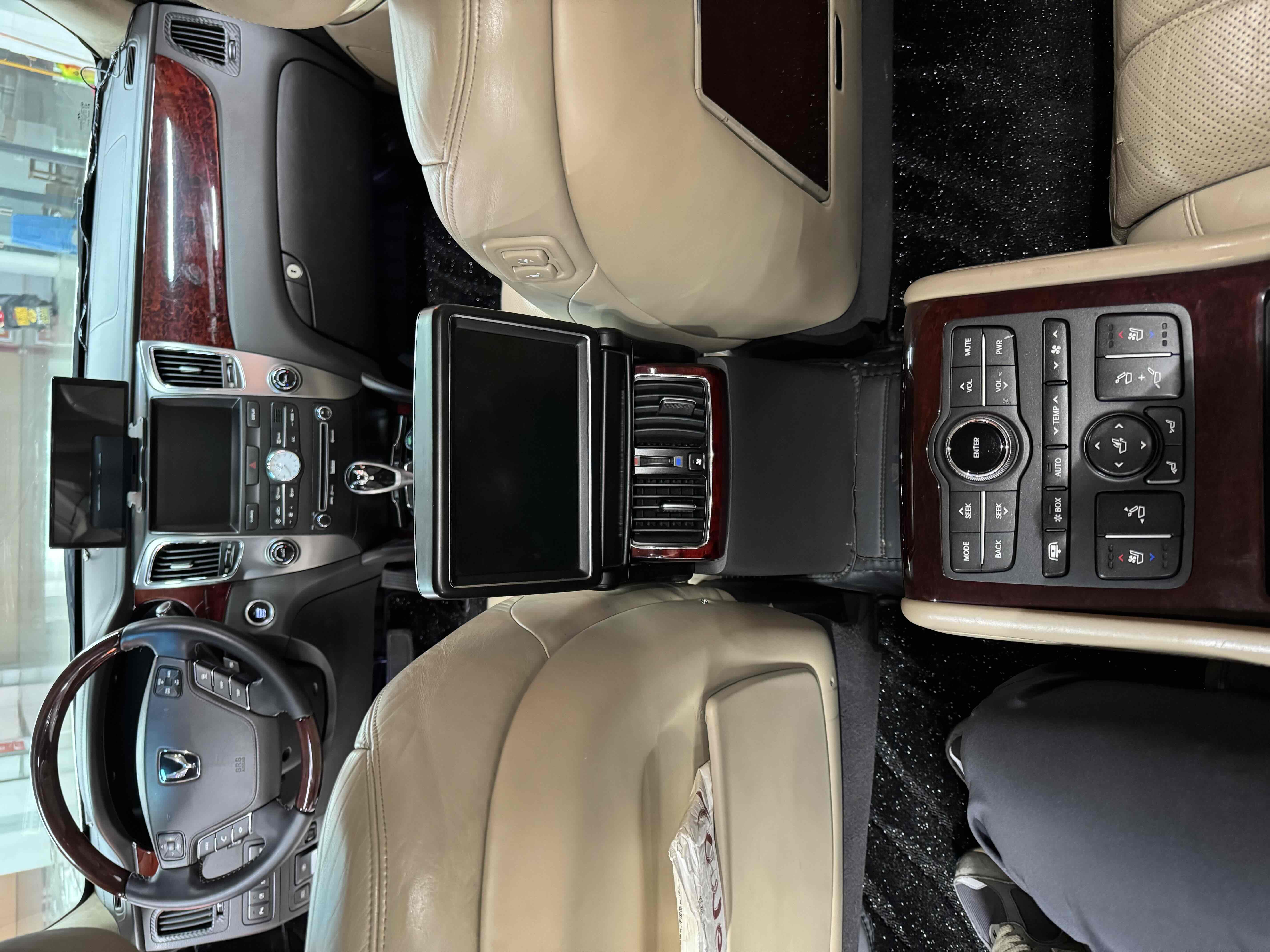 Hyundai Equus 2011 immagine di auto #7