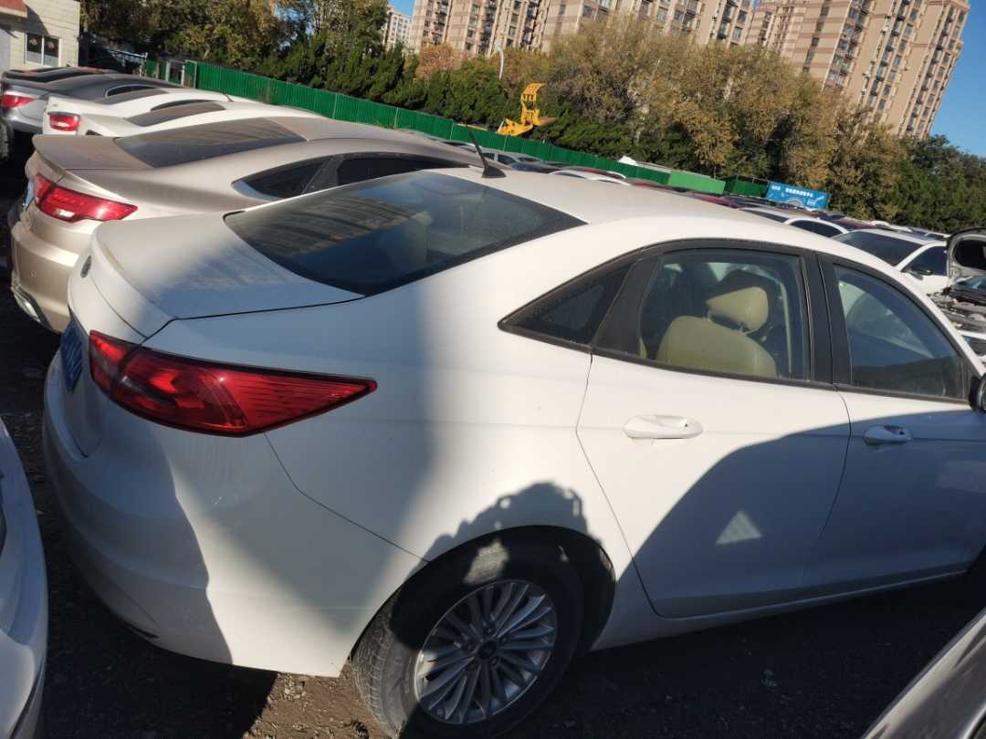 Ford Escort 2015 #7 Ford Escort 2015 car image #7