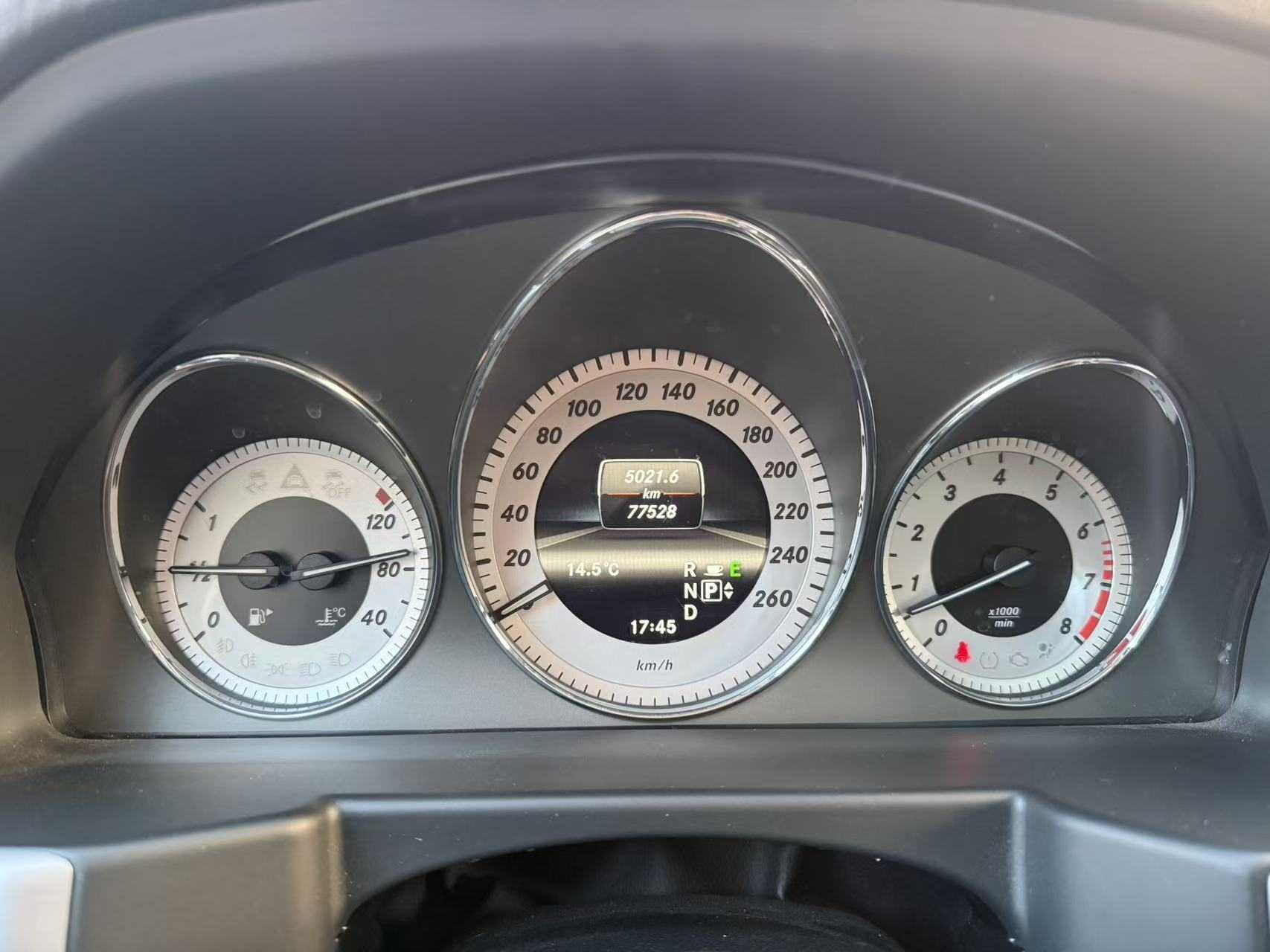 Mercedes-Benz GLK Class 2013 car image #7