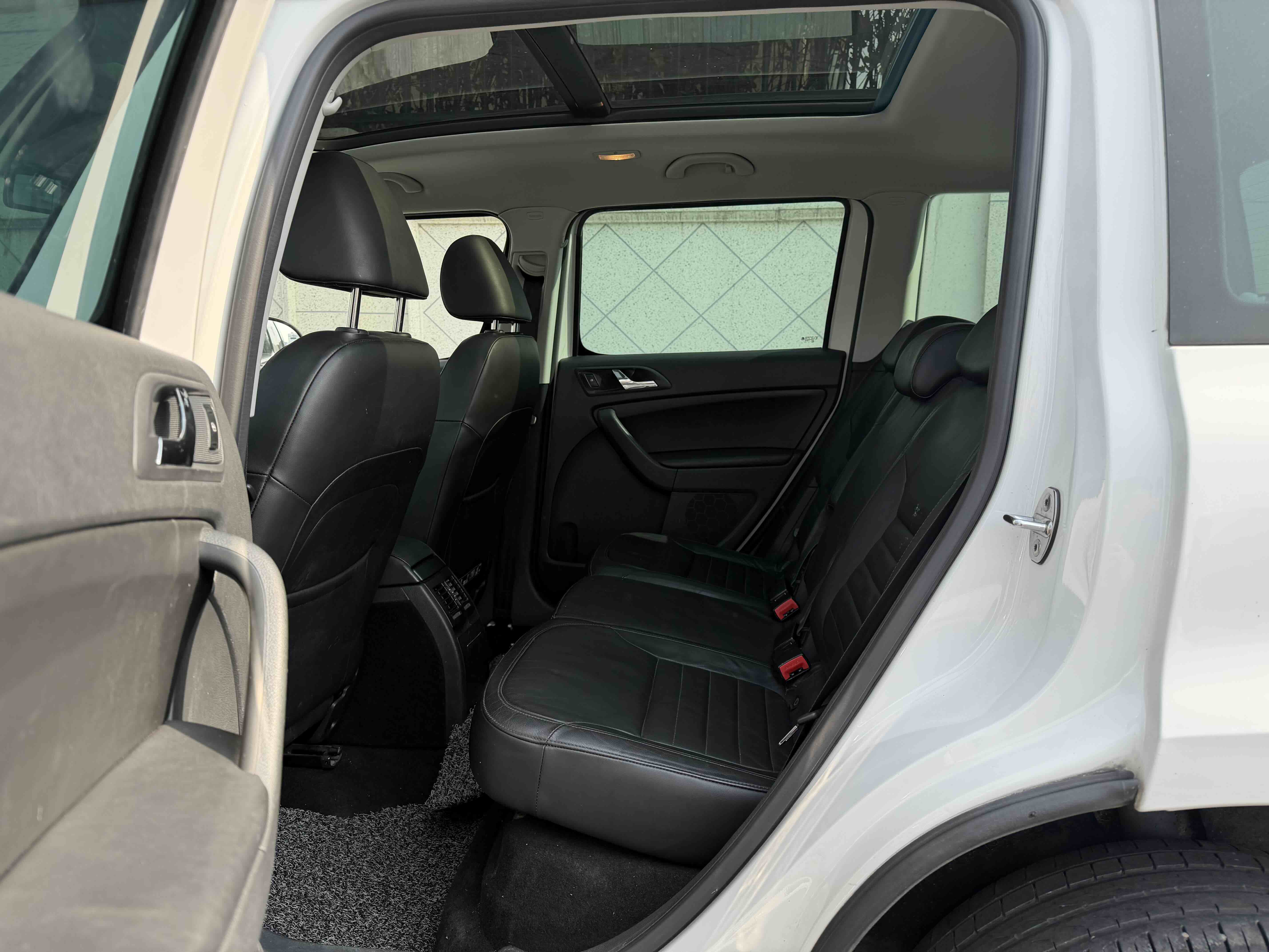 Skoda Yeti (Imported) 2014 car image #7