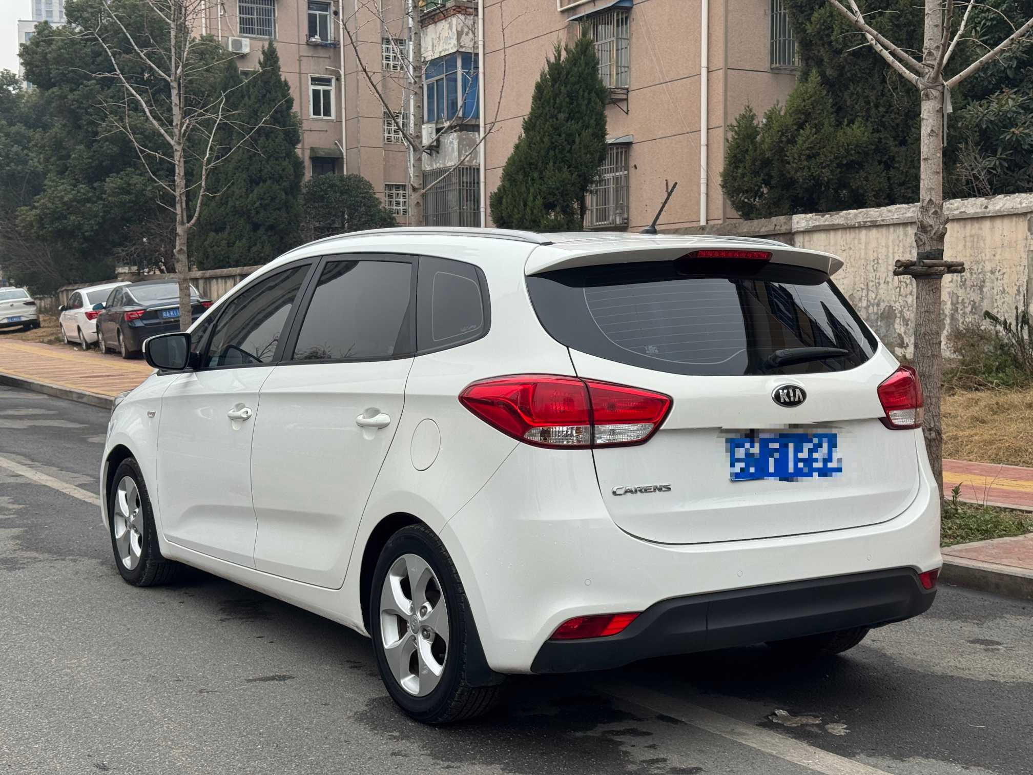 起亚 佳乐 2015 汽车图片 #7