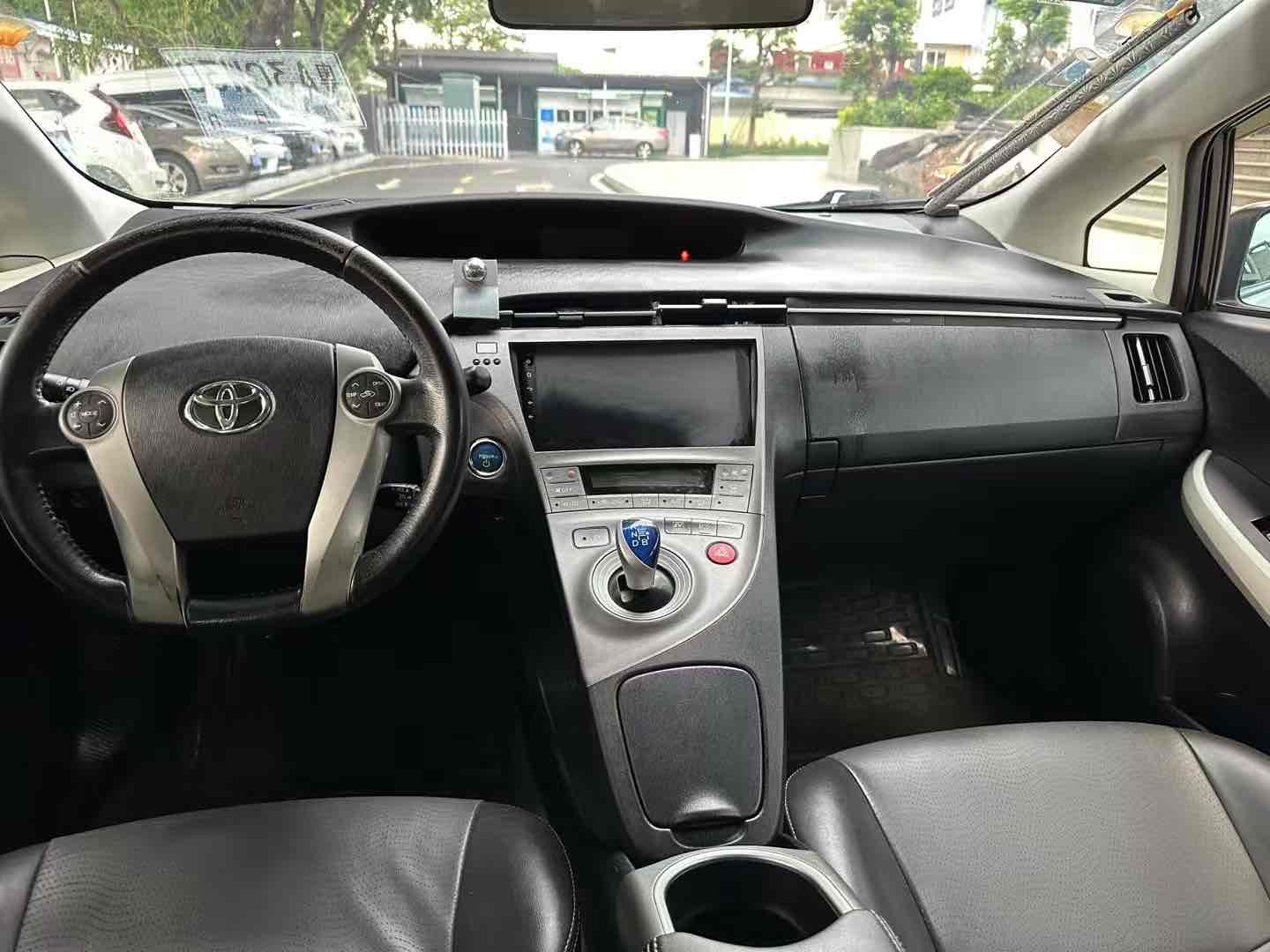 Toyota Prius 2013 car image #7