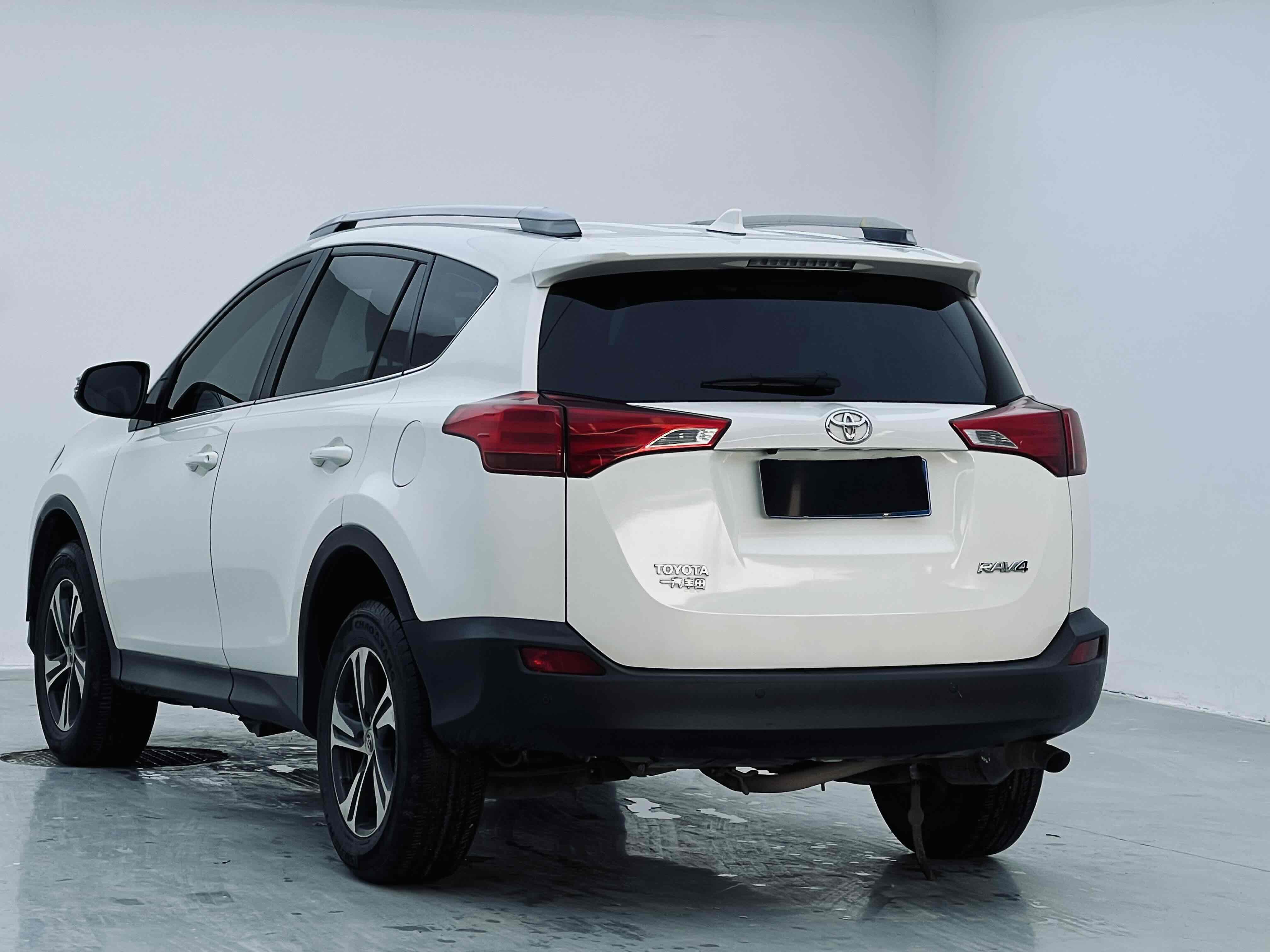 Toyota RAV4 2016 car image #7