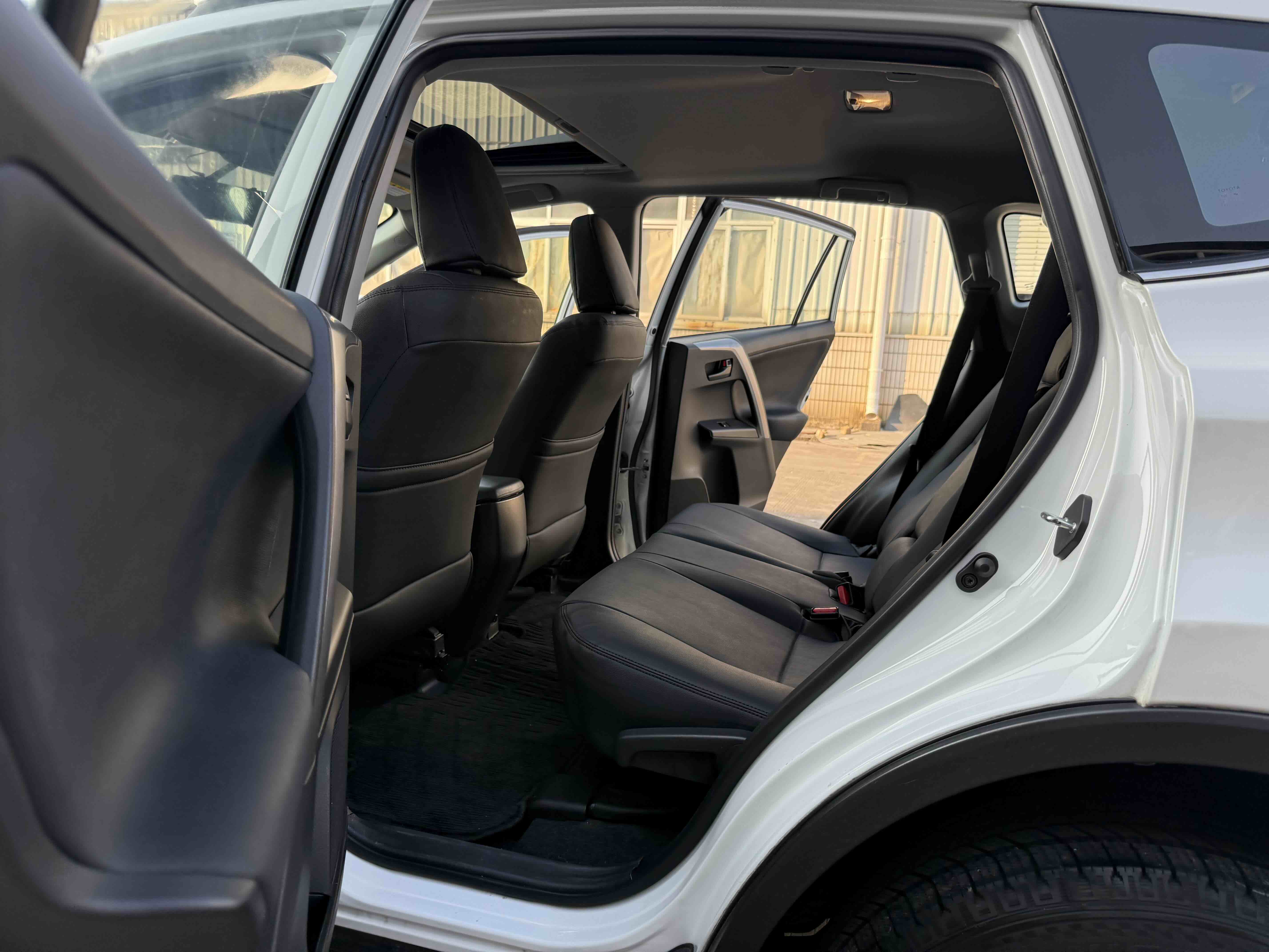 Toyota RAV4 2019 #7 Toyota RAV4 2019 car image #7