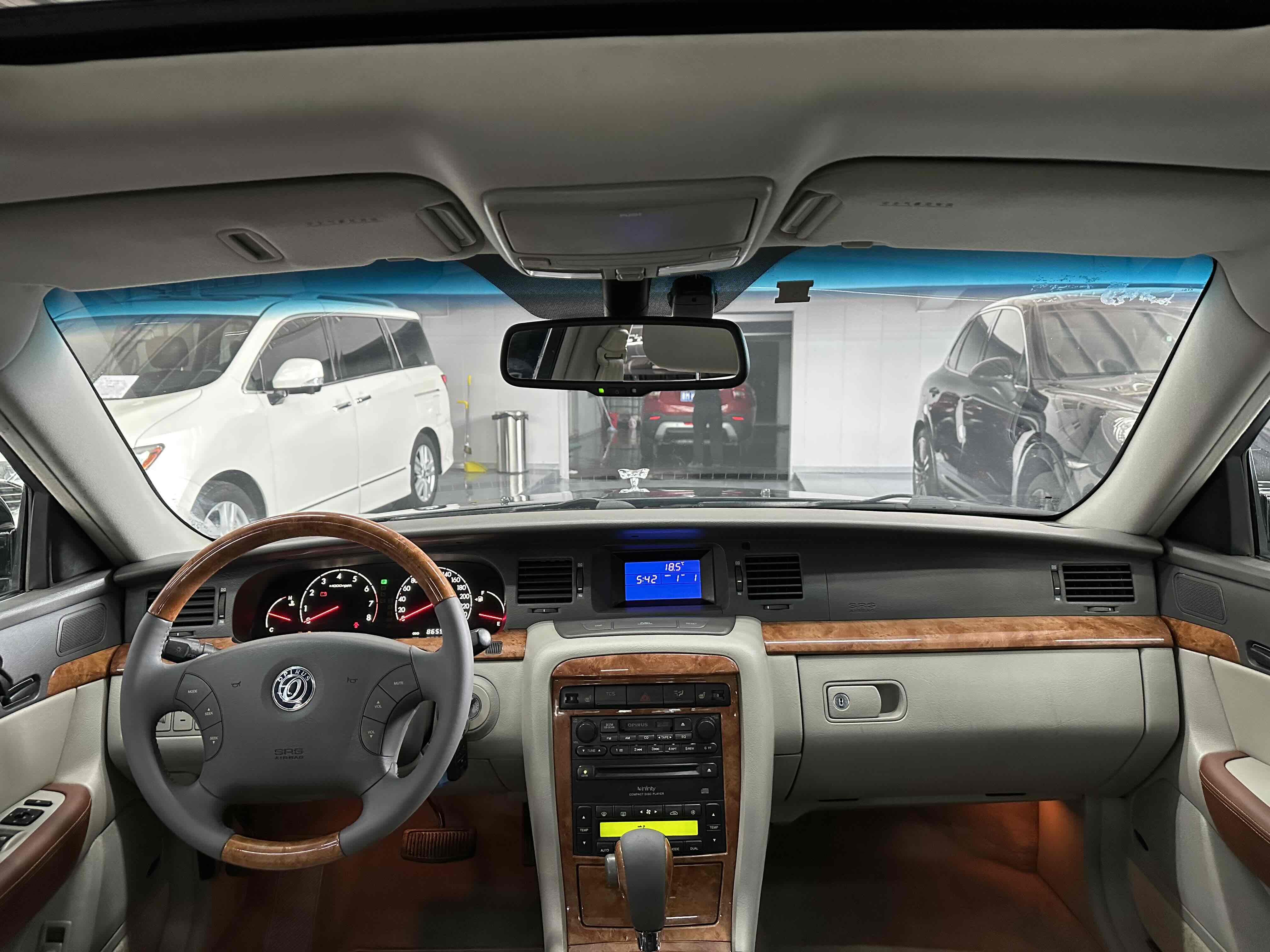 Kia Opirus 2011 صورة سيارة #7