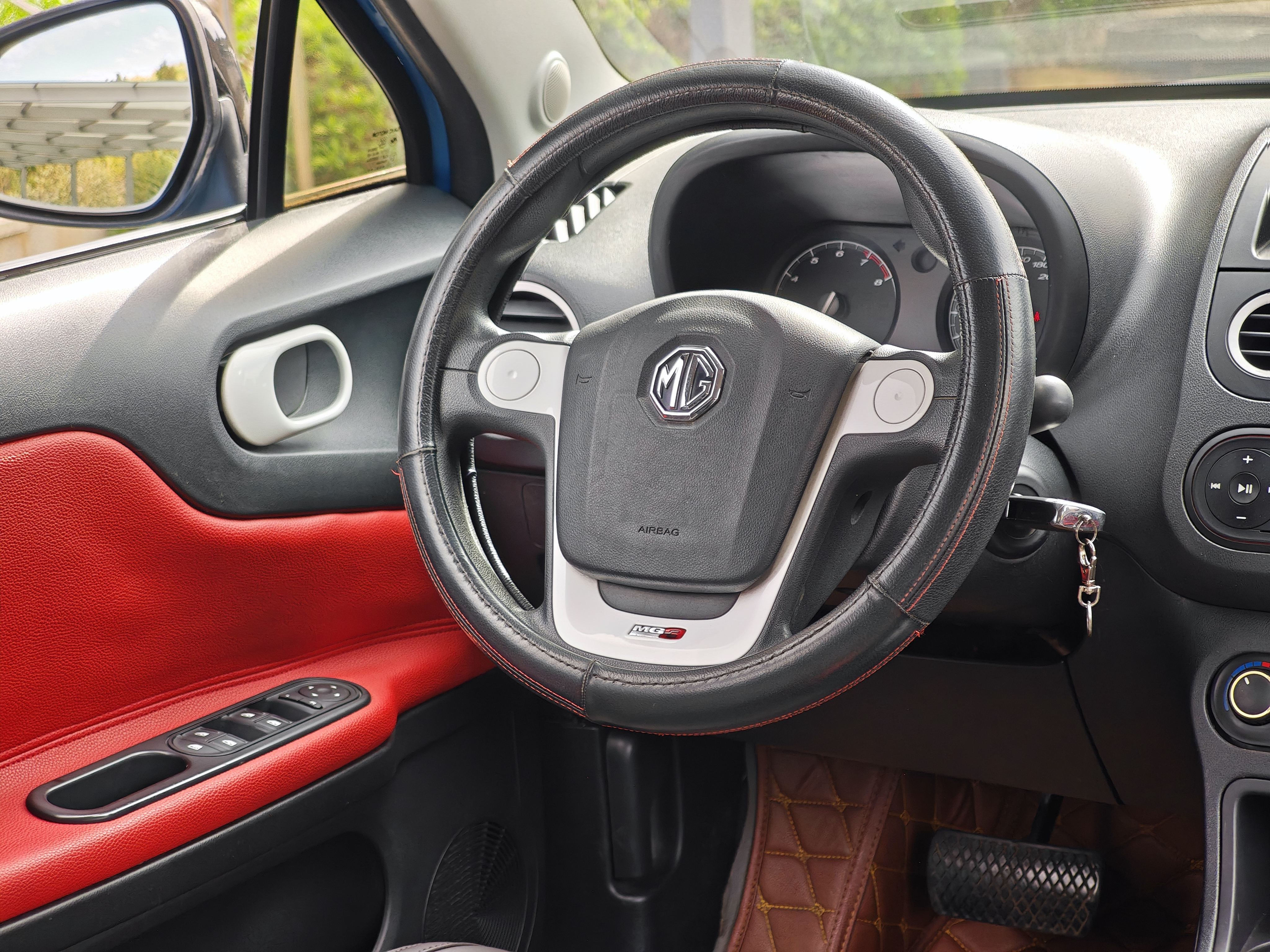 MG 3 2012 car image #7